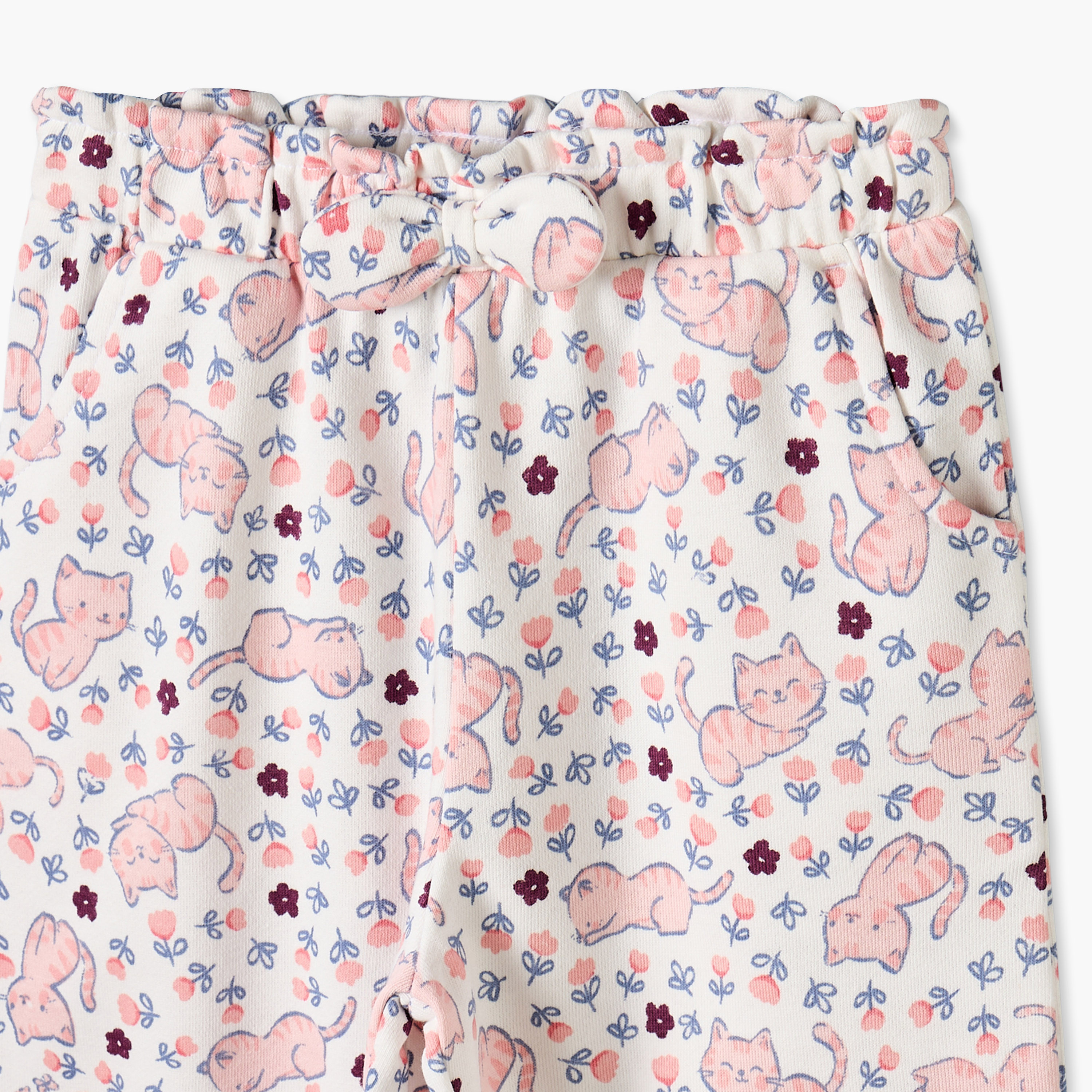 طقم سويت شيرت بياقة ضيقة وأكمام طويلة وبنطلون رياضي بطبعات قطة من جونيورز-baby-girls-clothing-setsandcoords-image-8