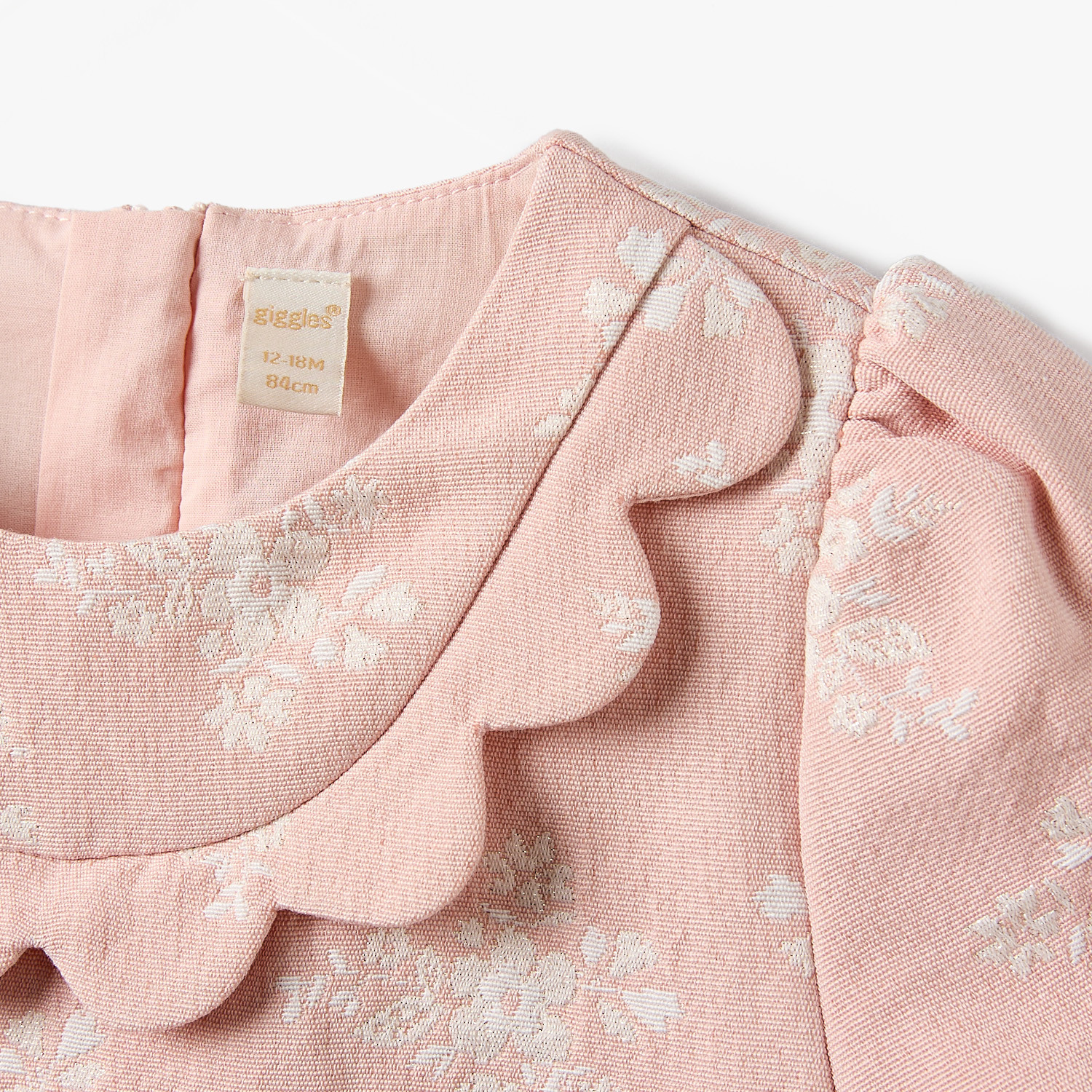فستان بقصة A بطول الركبة بياقة مستديرة وأكمام قصيرة مع جوارب طويلة من جيجلز-baby-girls-clothing-dressesandjumpsuits-image-4