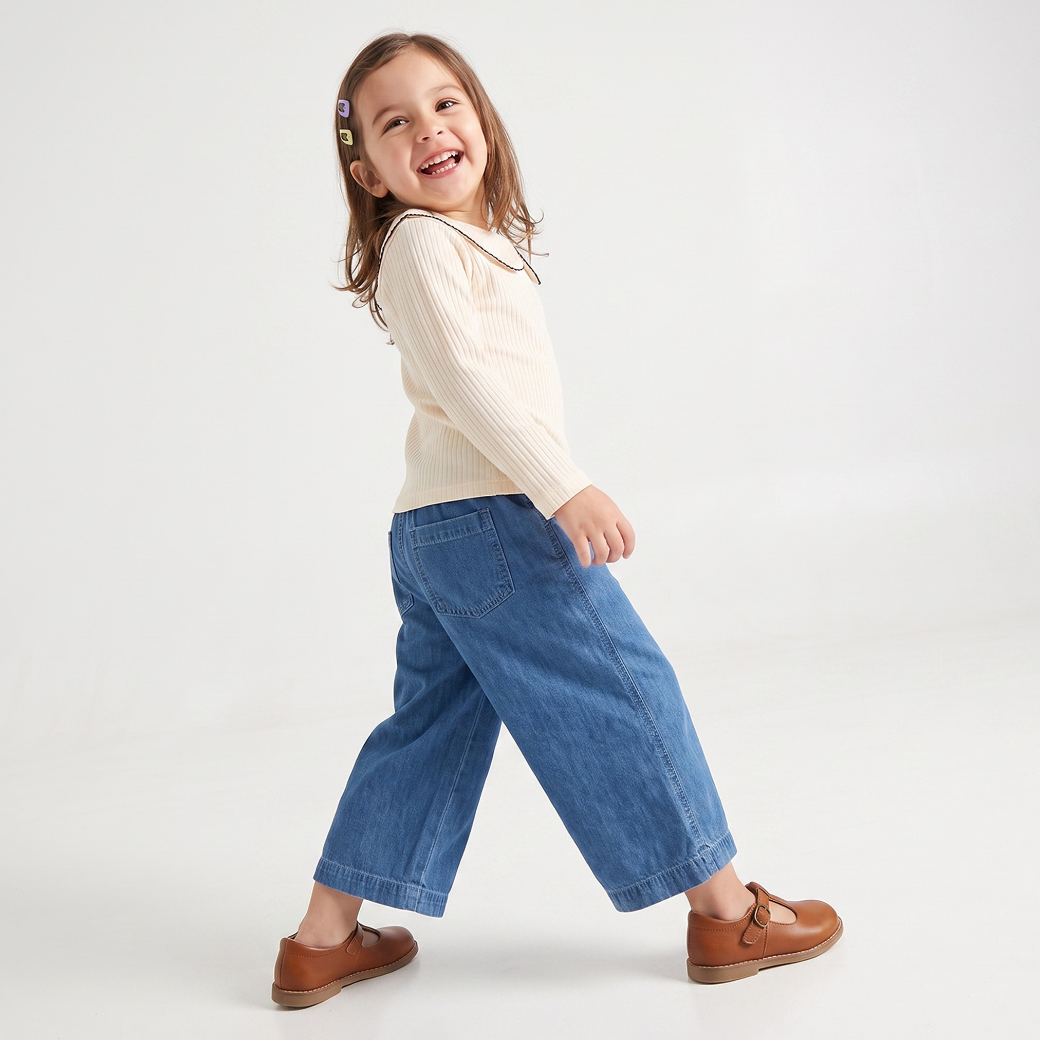 Juniors Peter Pan Collar Long Sleeves Top with Ribbed Texture-girls-clothing-tshirts-image-2