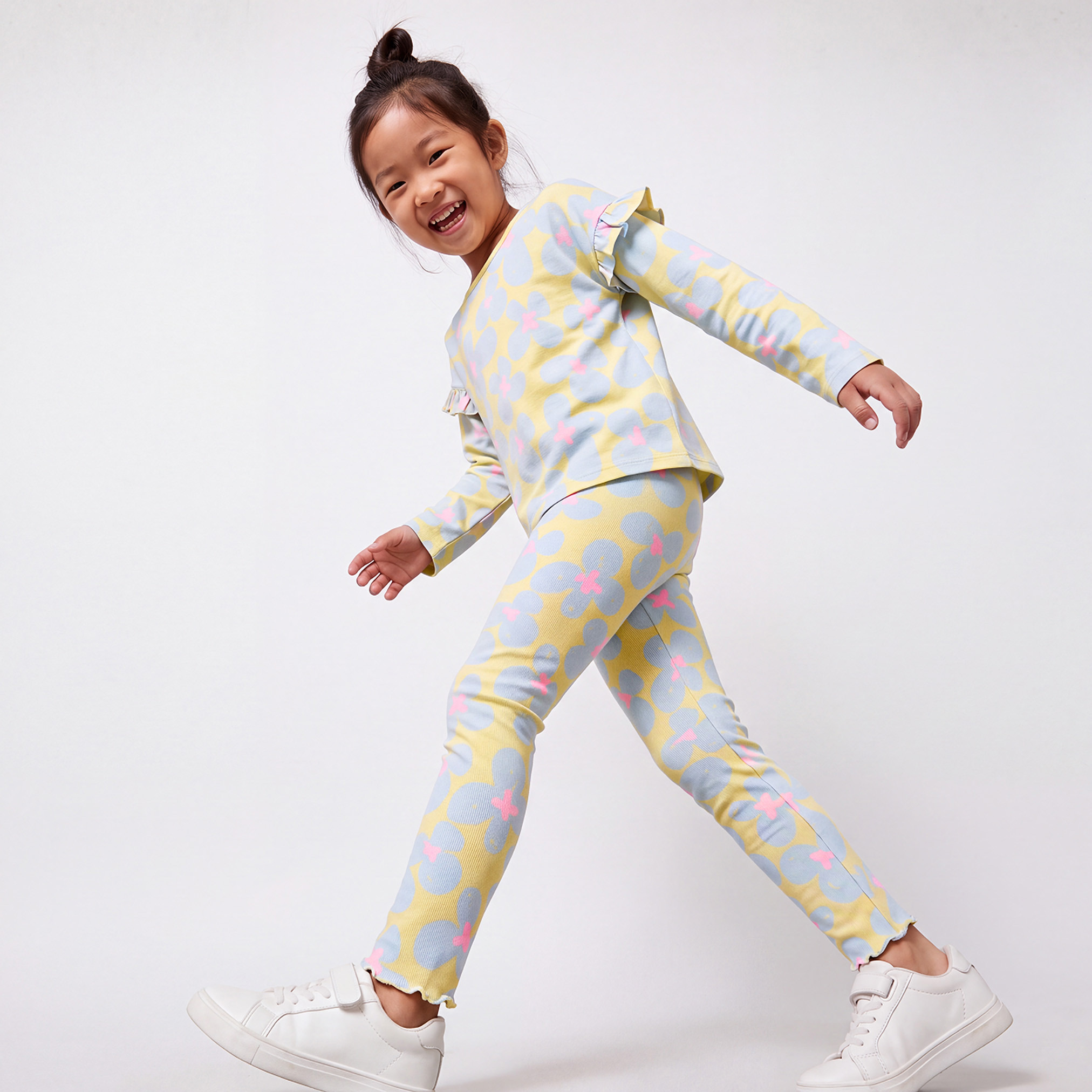 تيشيرت بأكمام طويلة وياقة ضيقة وطبعات زهور من جونيورز-girls-clothing-tshirts-image-4