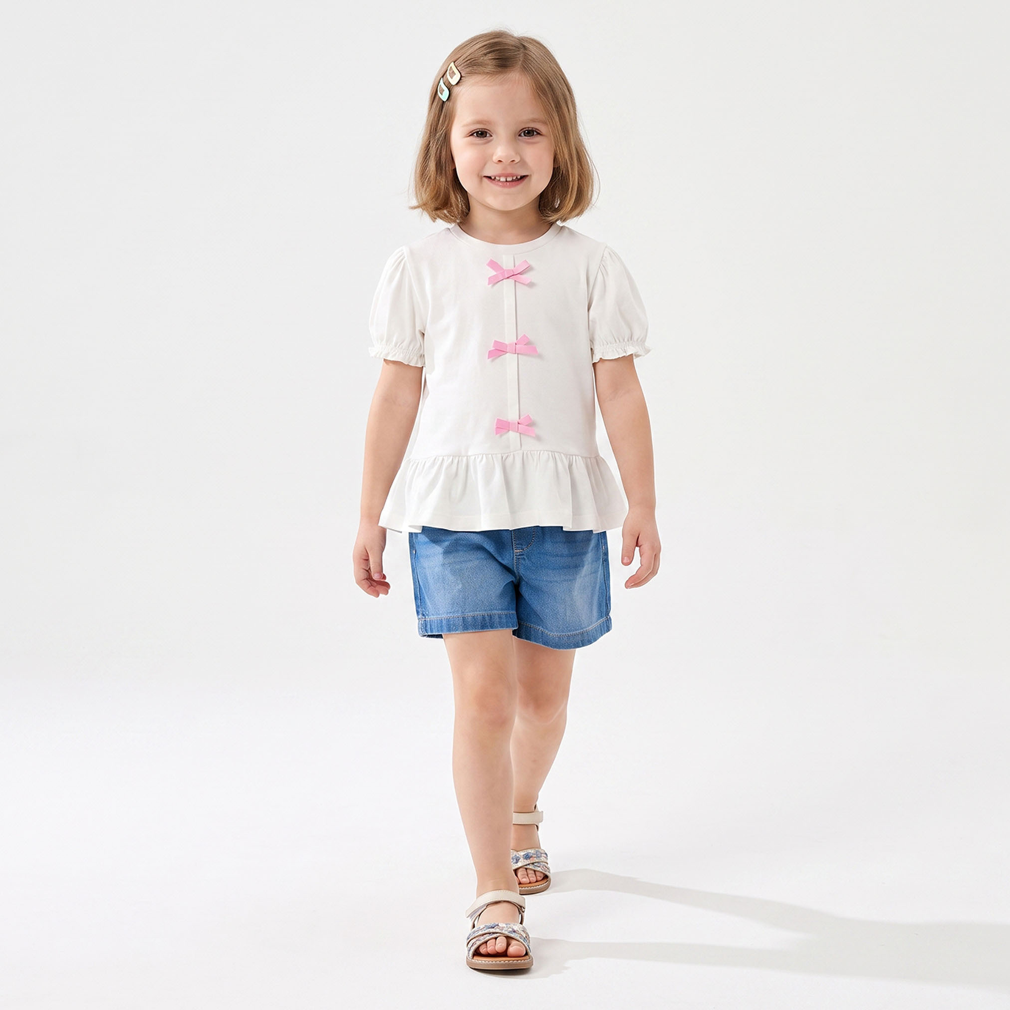 بلوزة بياقة ضيقة وأكمام قصيرة وزينة فيونكة من جونيورز-baby-girls-clothing-blousesandshirts-image-2
