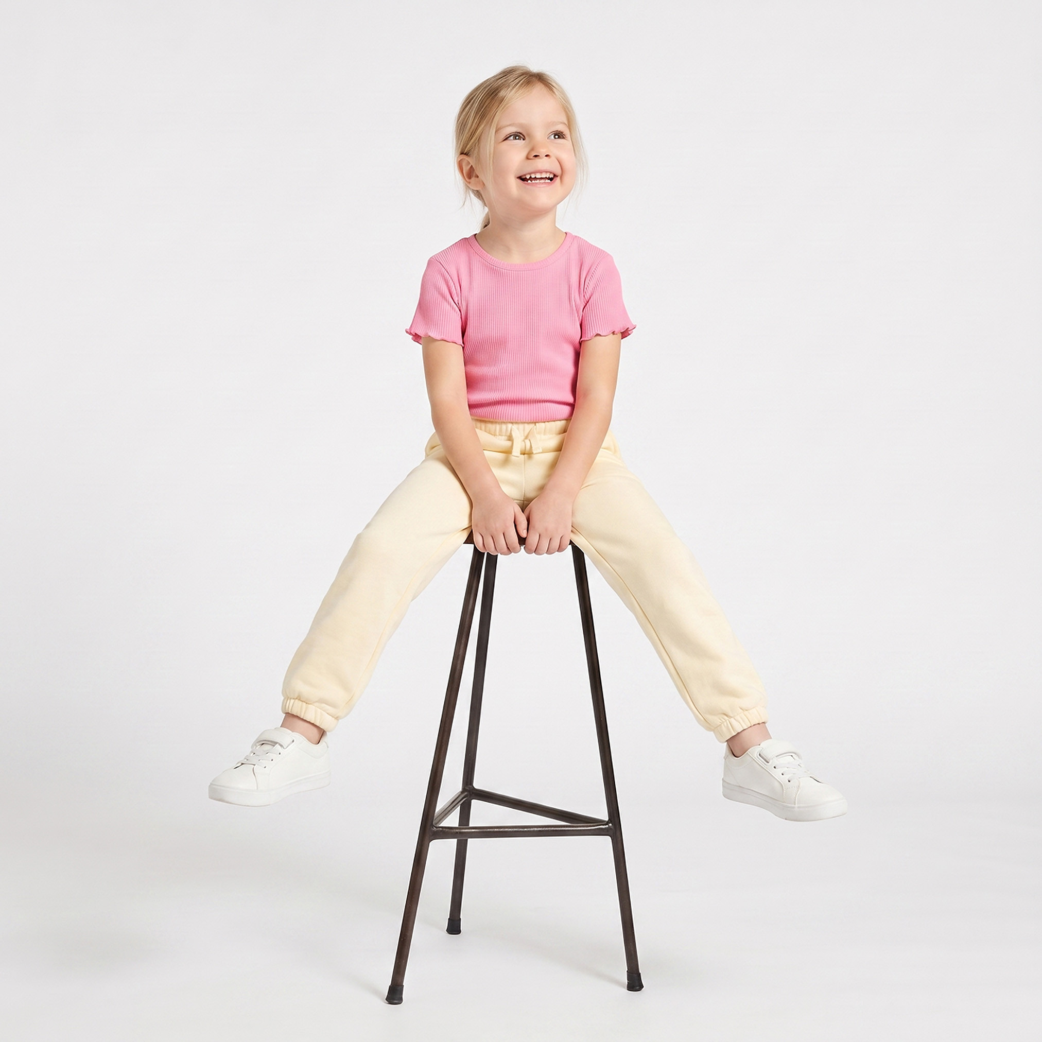 بنطلون رياضي بخصر مطاطي برباط وجيب من جونيورز-baby-girls-clothing-bottoms-joggersandtrackpants-image-6