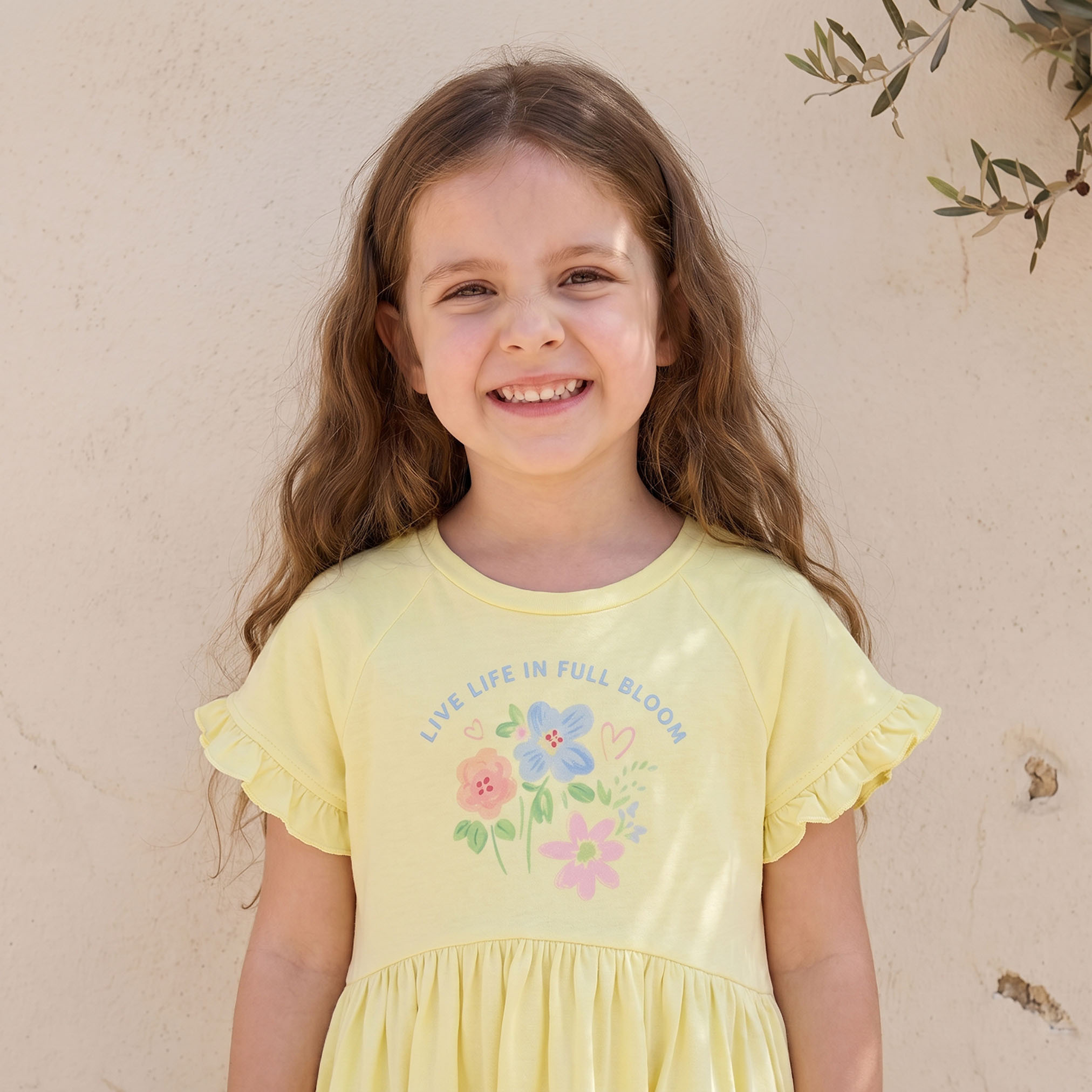 فستان بطول الركبة وياقة مستديرة وأكمام قصيرة وطبعات زهرية من جونيورز-girls-clothing-dressesandjumpsuits-image-6
