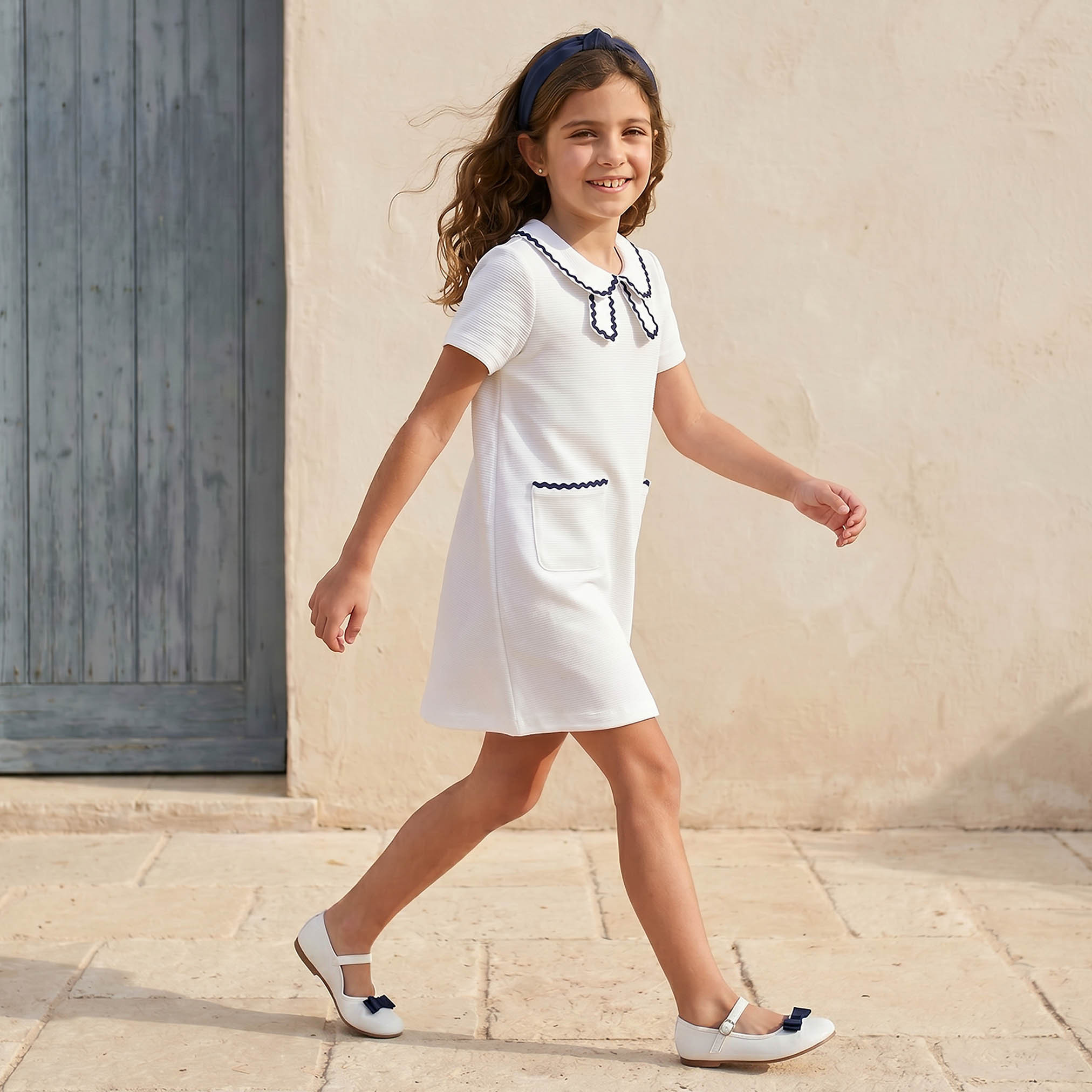 فستان بطول الركبة بياقة بيتر بان وأكمام قصيرة مع جيوب من جونيورز-girls-clothing-dressesandjumpsuits-image-4