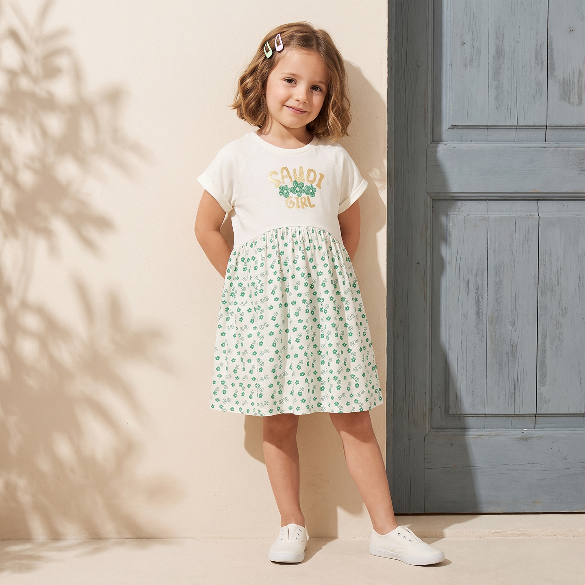 فستان إيه لاين طول الركبة بياقة مستديرة وأكمام قصيرة وطبعات من جونيورز-girls-clothing-dressesandjumpsuits-image-1