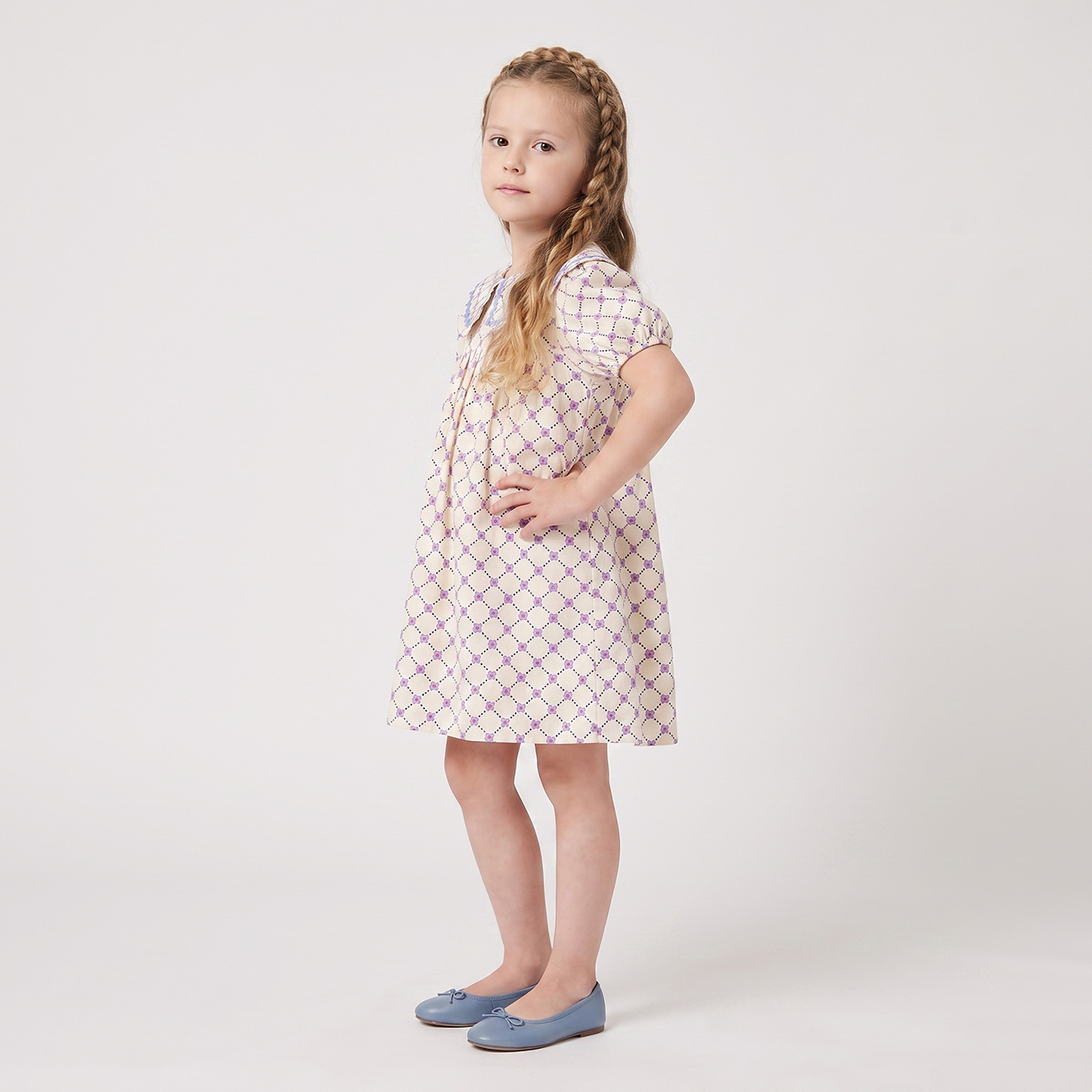 فستان بطول الركبة وياقة بيتر بان وأكمام قصيرة وطبعات زهرية من جونيورز-girls-clothing-dressesandjumpsuits-image-6