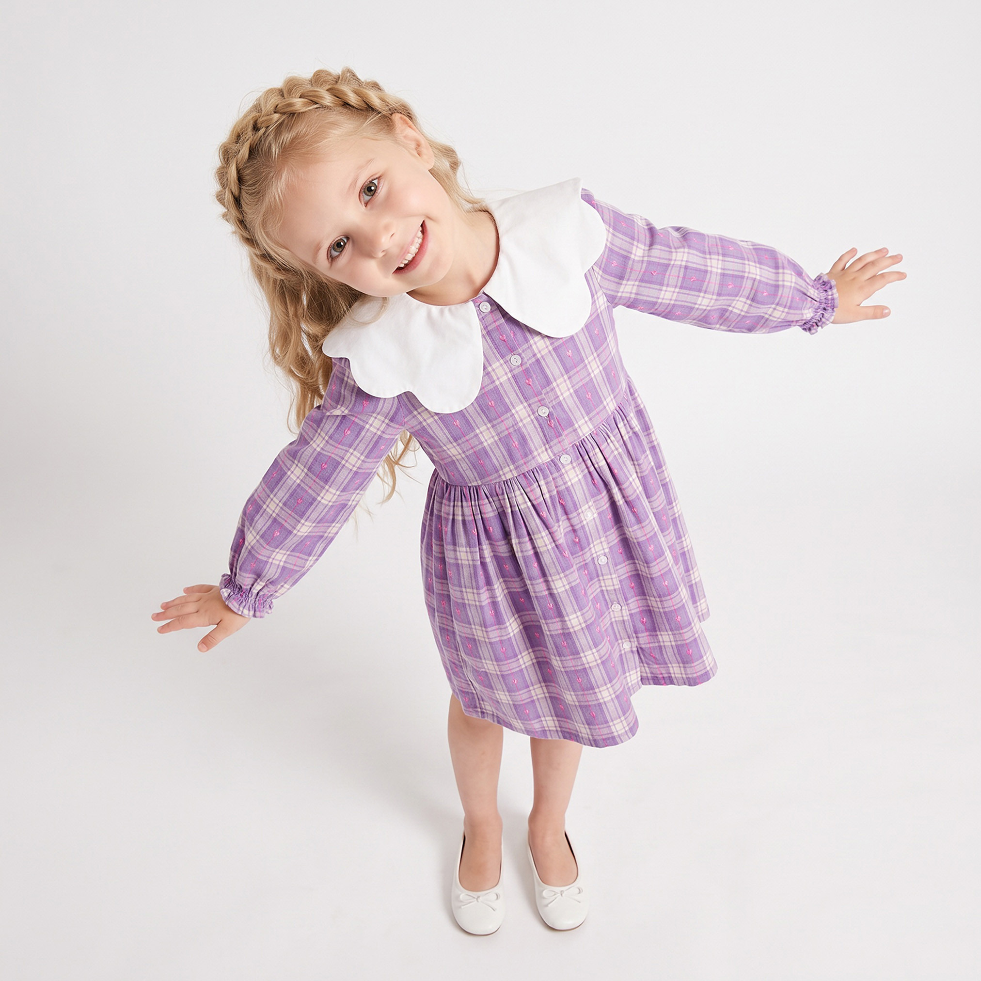 فستان بياقة بيتر بان وأكمام طويلة بطول الركبة وطبعات مربعات من جونيورز-girls-clothing-dressesandjumpsuits-image-4