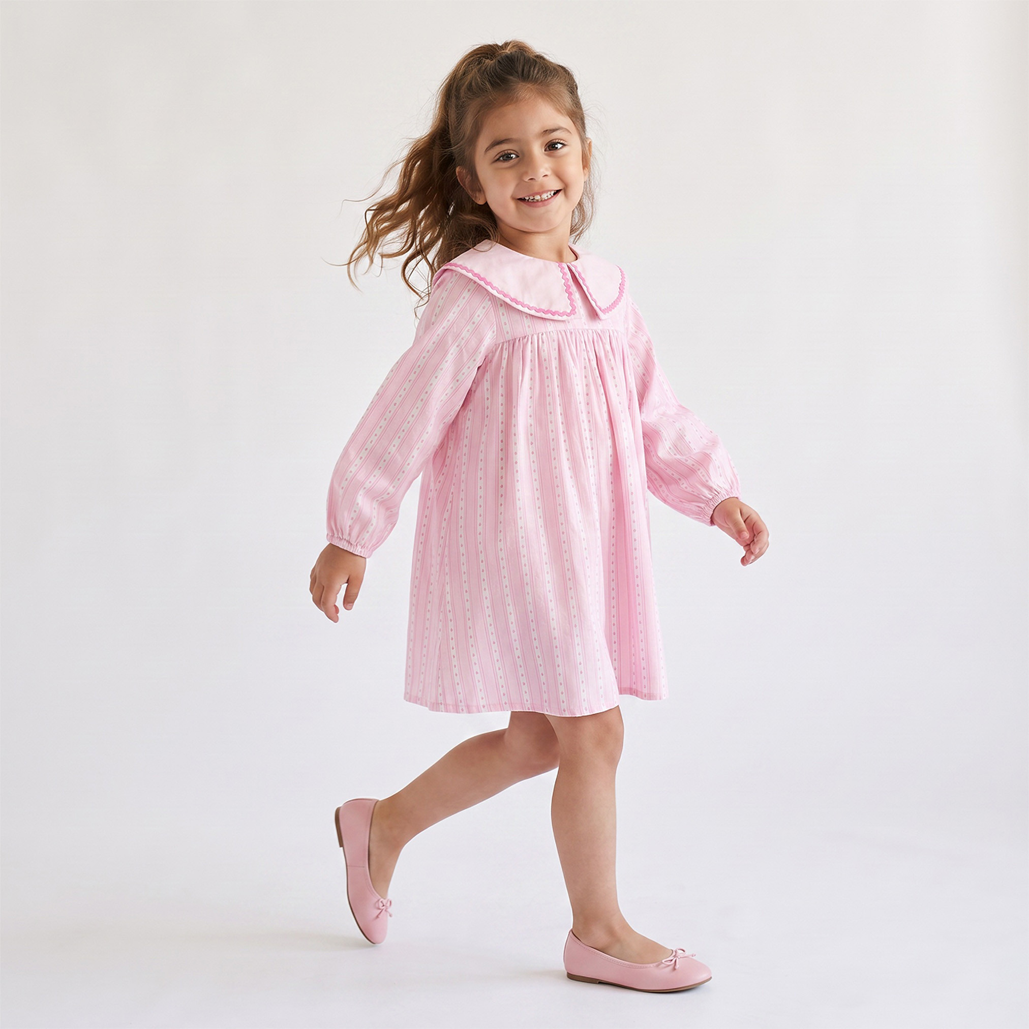 Juniors Peter Pan Collar Long Sleeves A-line Dress with Heart Print-girls-clothing-dressesandjumpsuits-image-1