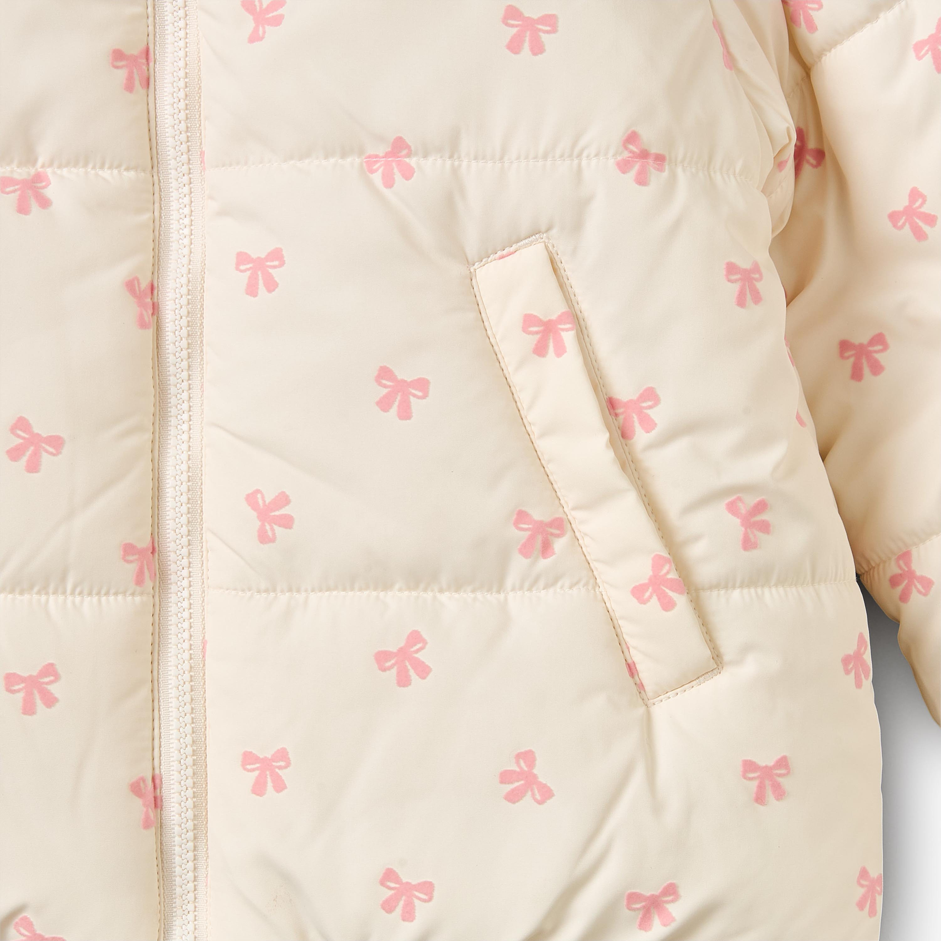 جاكيت منفوخ بطبعات فيونكة وسحاب إغلاق من جونيورز-baby-girls-clothing-winterwear-jacketsandcoats-image-6