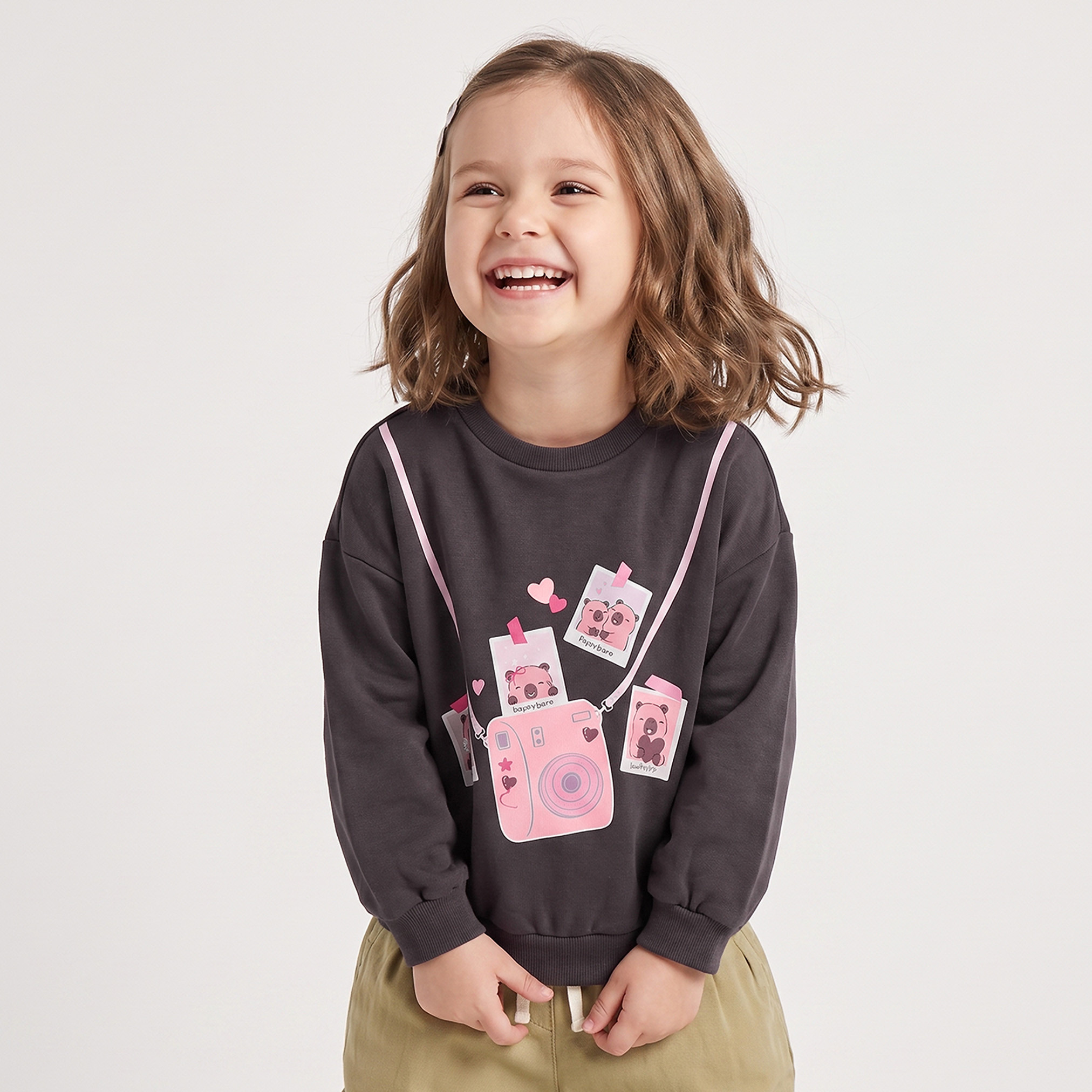 سويت شيرت بأكمام طويلة وطبعات شعار من جونيورز-girls-clothing-sweatshirts-image-1
