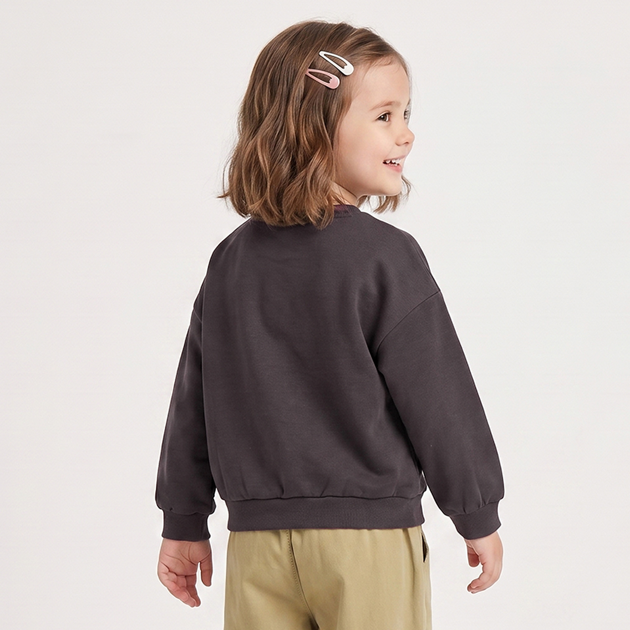 سويت شيرت بأكمام طويلة وطبعات شعار من جونيورز-girls-clothing-sweatshirts-image-3