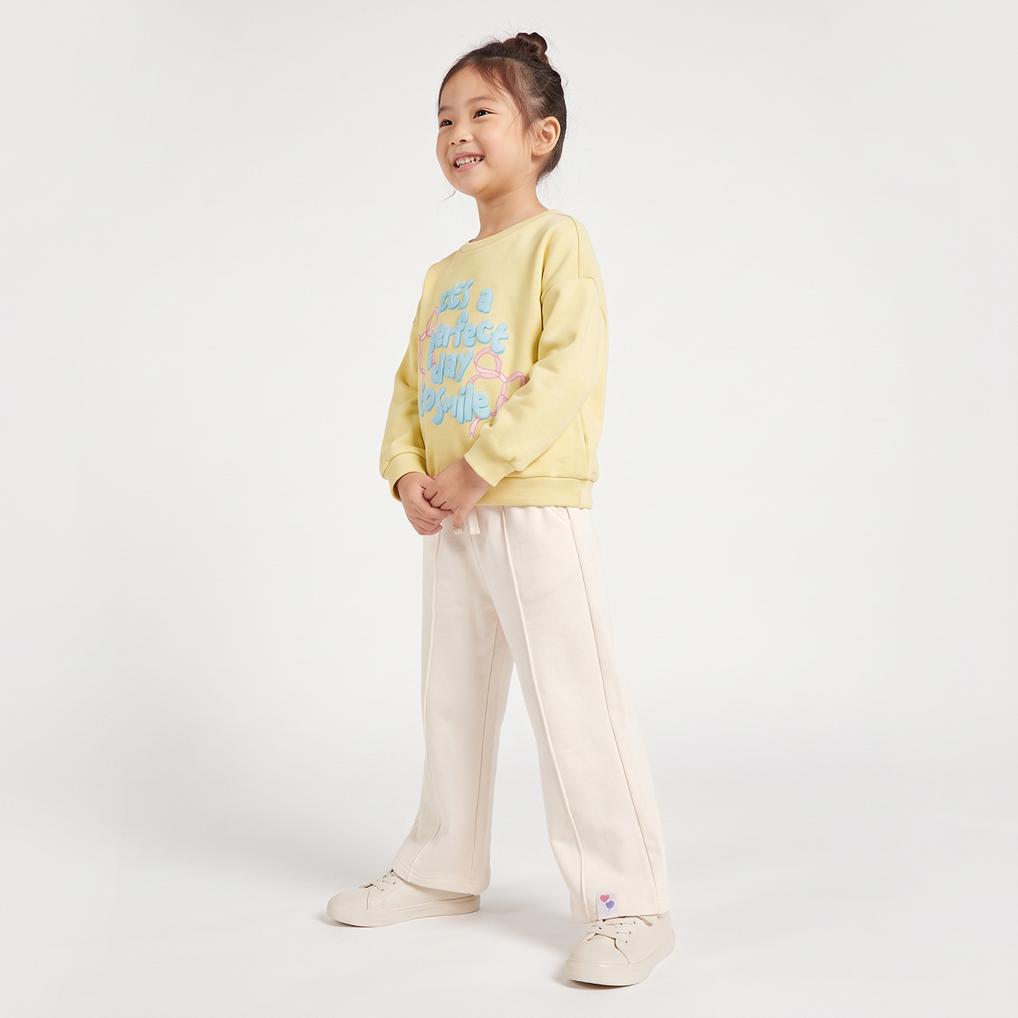 سويت شيرت بياقة ضيقة وطبعات شعار من جونيورز-girls-clothing-sweatshirts-image-2
