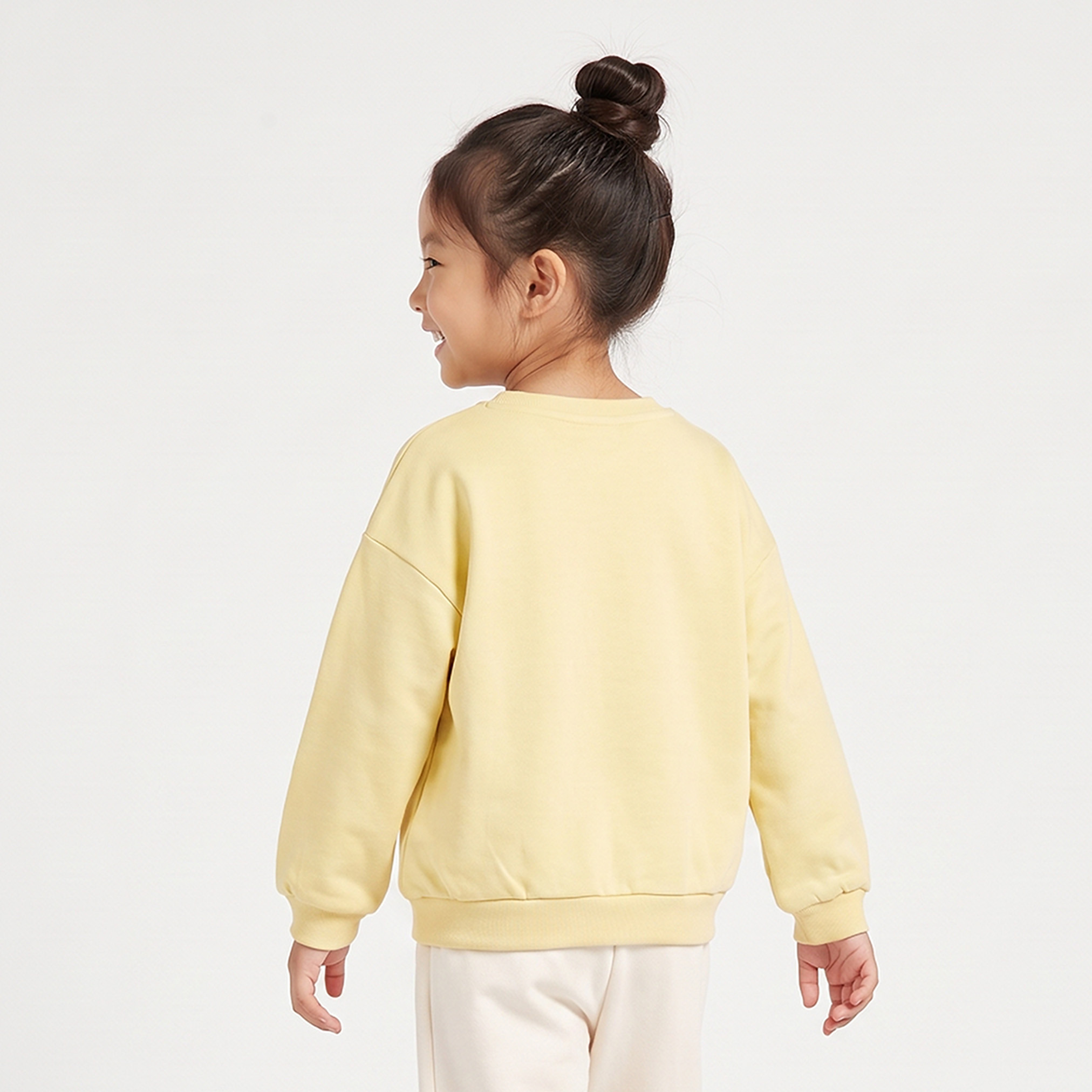 سويت شيرت بياقة ضيقة وطبعات شعار من جونيورز-girls-clothing-sweatshirts-image-3