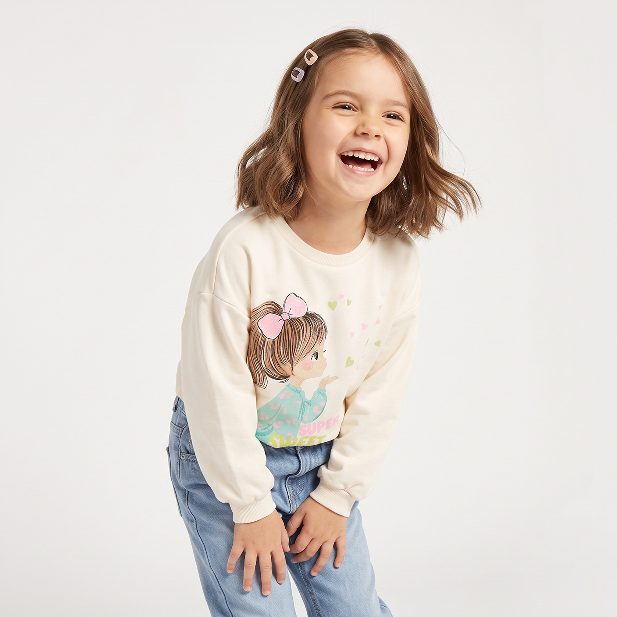 سويت شيرت بأكمام طويلة وطبعات جرافيك من جونيورز-girls-clothing-sweatshirts-image-1