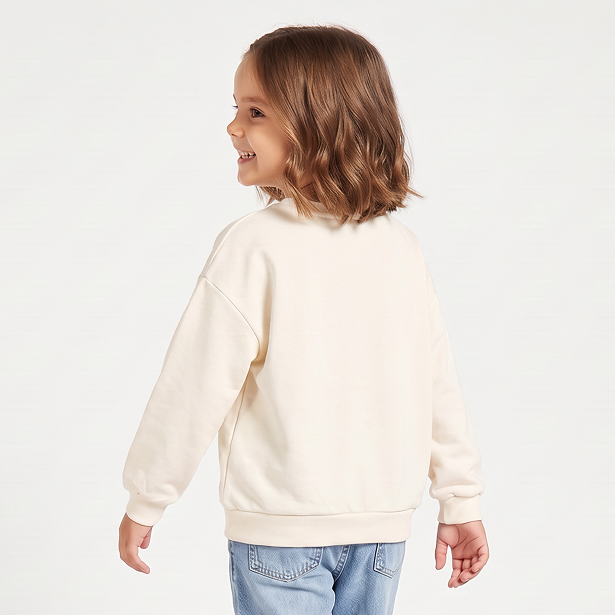 سويت شيرت بأكمام طويلة وطبعات جرافيك من جونيورز-girls-clothing-sweatshirts-image-3