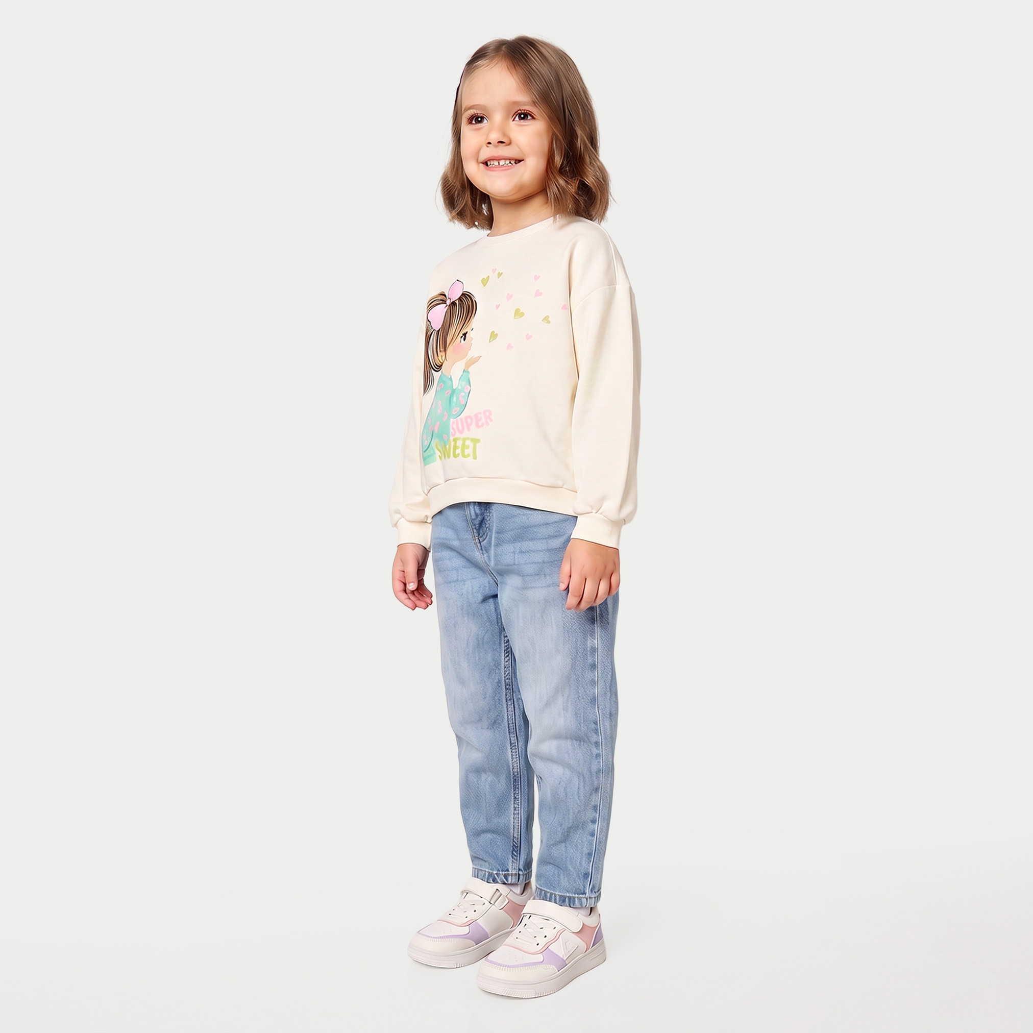 سويت شيرت بأكمام طويلة وطبعات جرافيك من جونيورز-girls-clothing-sweatshirts-image-2