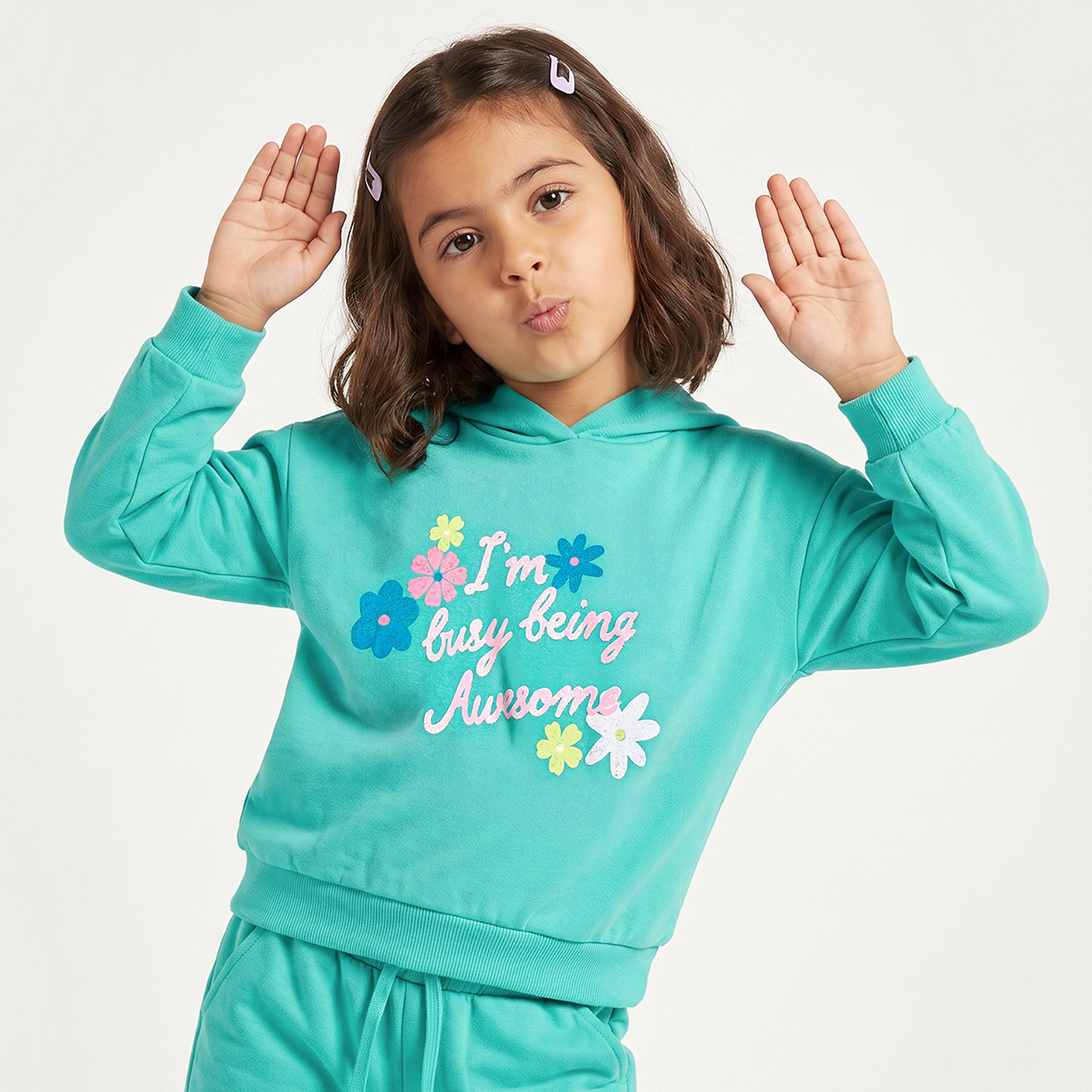 سويت شيرت قطن بقبعة وأكمام طويلة وطبعات شعار من جونيورز-girls-clothing-sweatshirts-image-1
