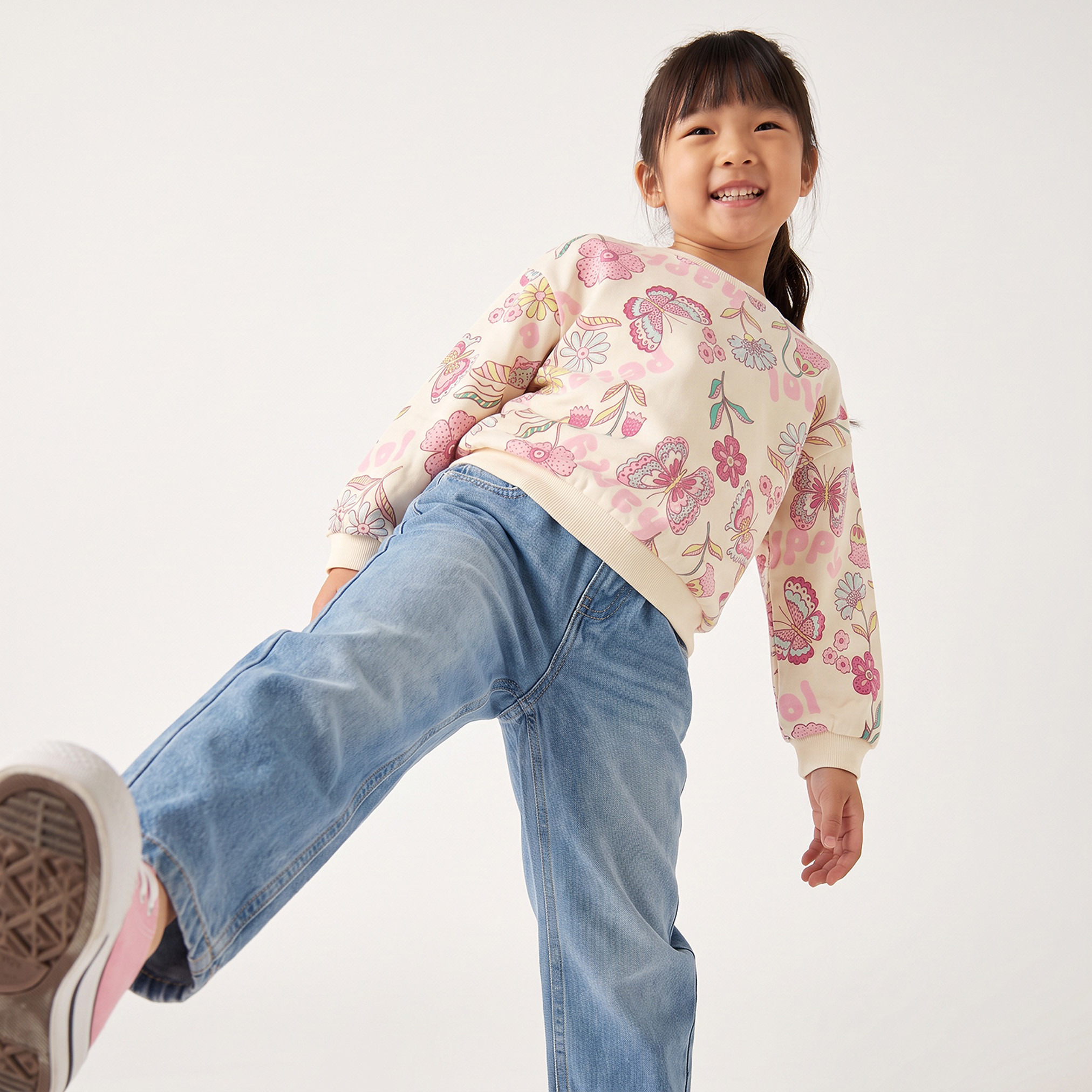 Juniors Butterfly Print Sweatshirt with Long Sleeves-girls-clothing-sweatshirts-image-5