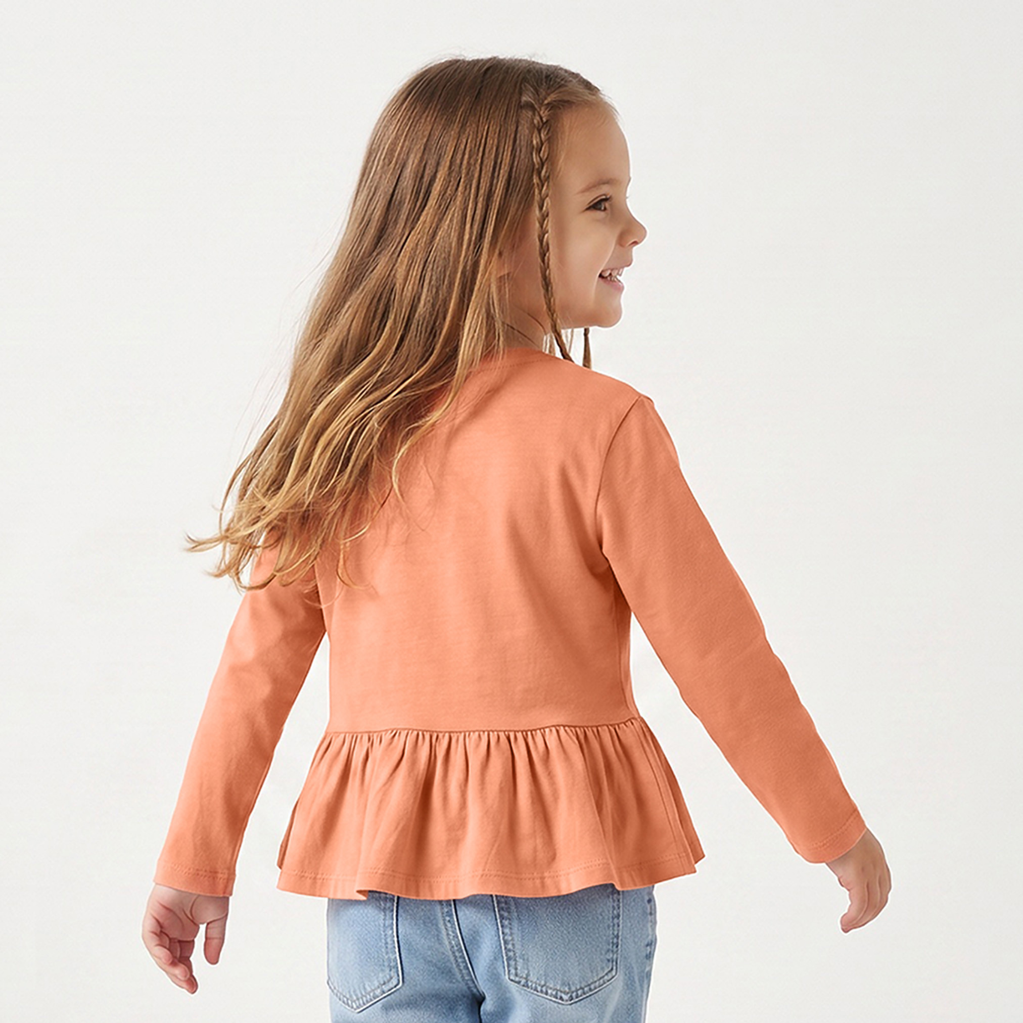 تيشيرت بأكمام طويلة وياقة ضيقة وزينة فراشة من جونيورز-girls-clothing-tshirts-image-3