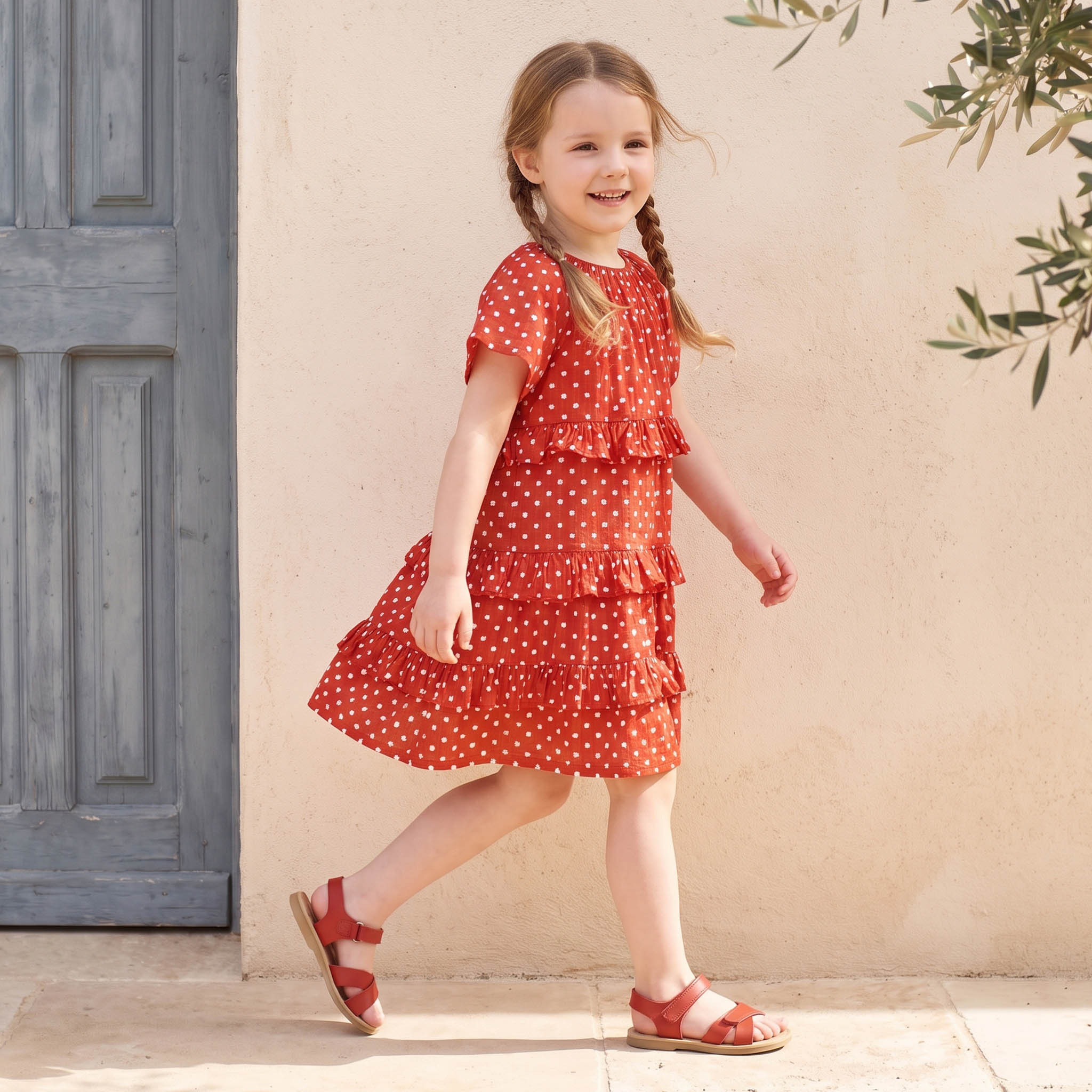 فستان متعدد الطبقات طول الركبة بياقة مستديرة وأكمام قصيرة وطبعات أزهار من جونيورز-girls-clothing-dressesandjumpsuits-image-6