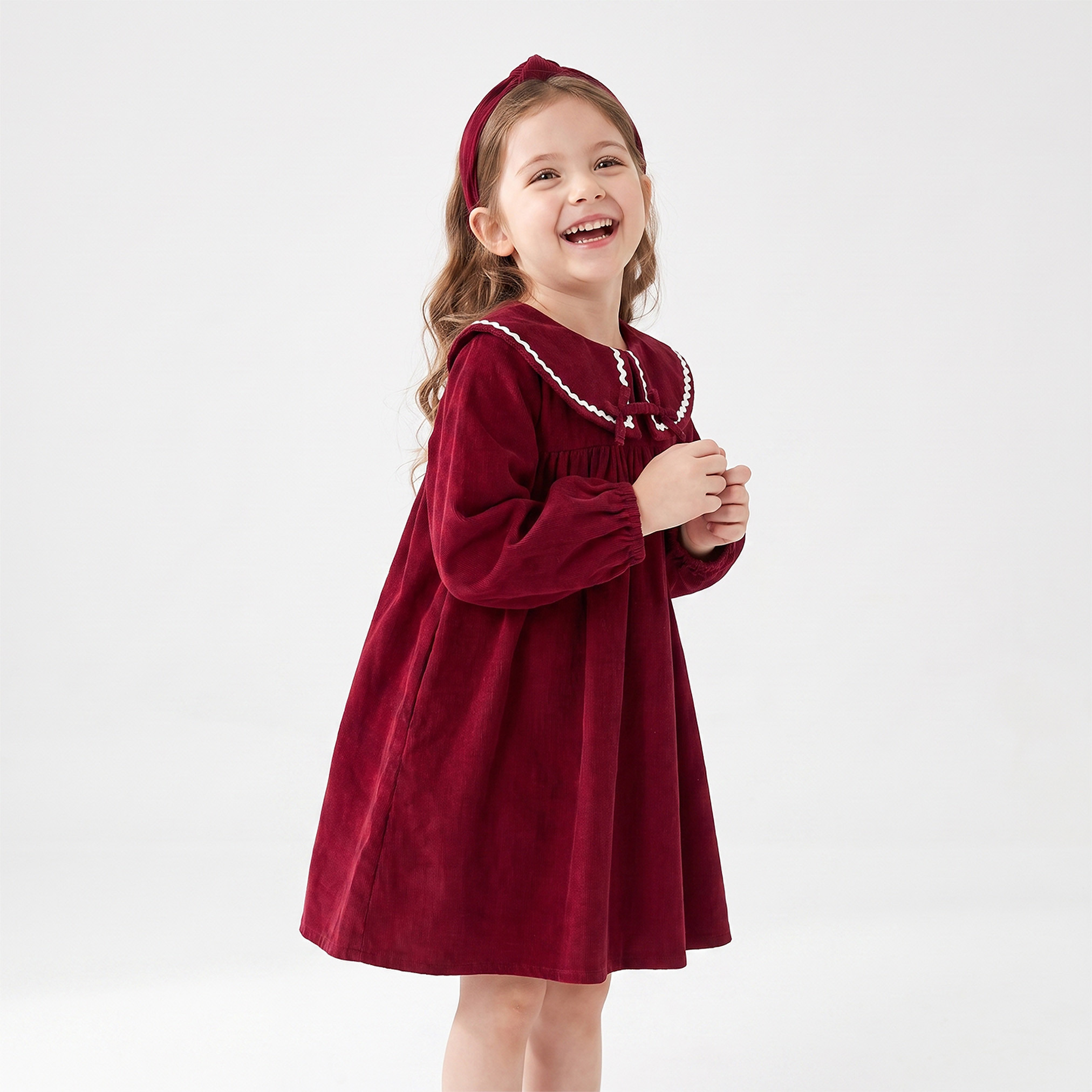 فستان إيه لاين بياقة بيتر بان وأكمام طويلة بتصميم كوردروي من جونيورز-girls-clothing-dressesandjumpsuits-image-1