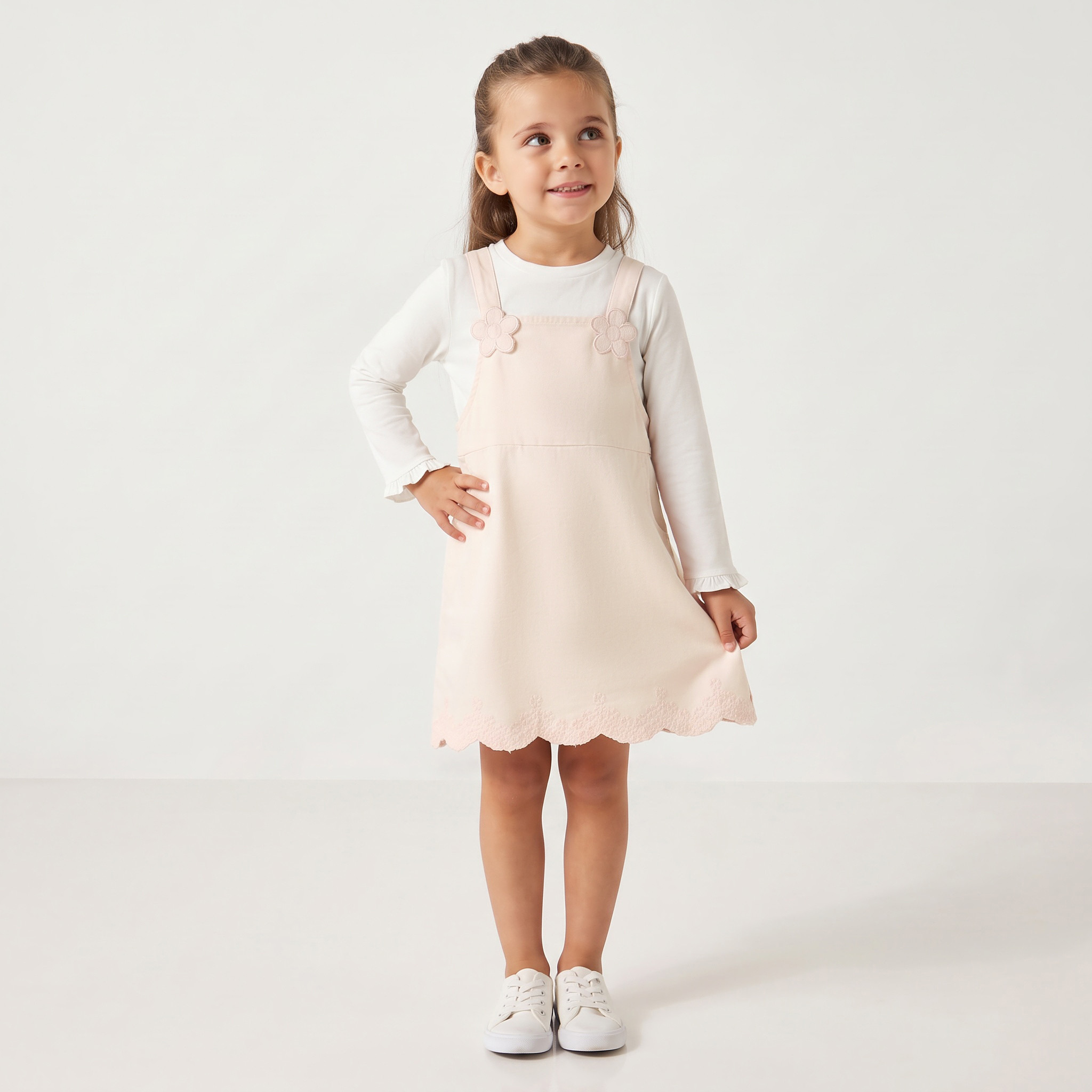 فستان مريلة بدون أكمام بياقة مربعة وبلوزة من جونيورز-girls-clothing-dressesandjumpsuits-image-4
