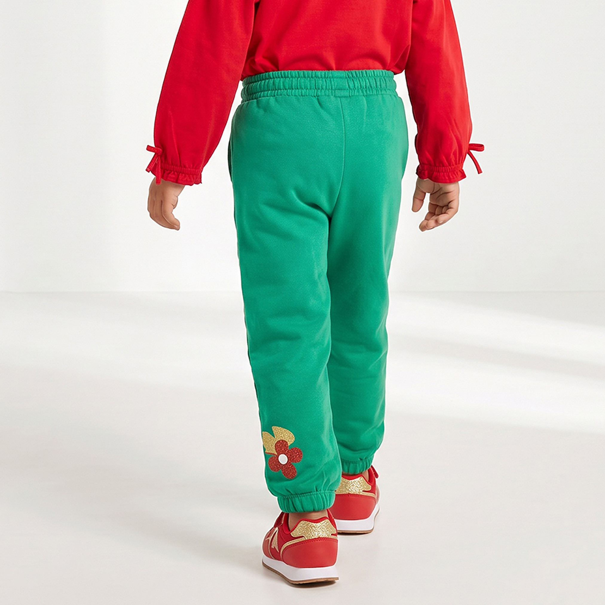 بنطلون رياضي بخصر مطاطي ورباط بطبعة اليوم الوطني الإماراتي من جونيورز-baby-girls-clothing-bottoms-joggersandtrackpants-image-2