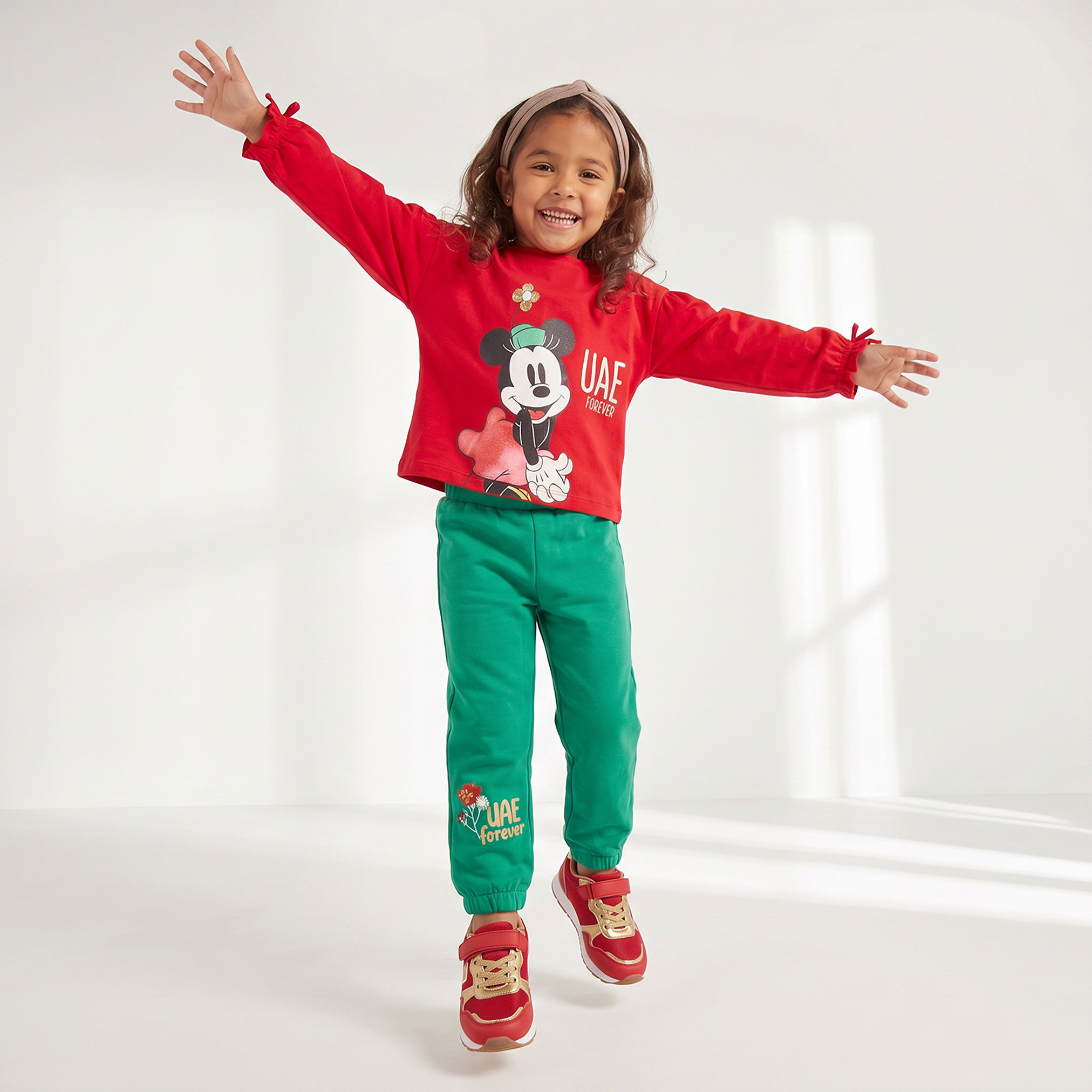 بنطلون رياضي بخصر مطاطي ورباط بطبعة اليوم الوطني الإماراتي من جونيورز-baby-girls-clothing-bottoms-joggersandtrackpants-image-5