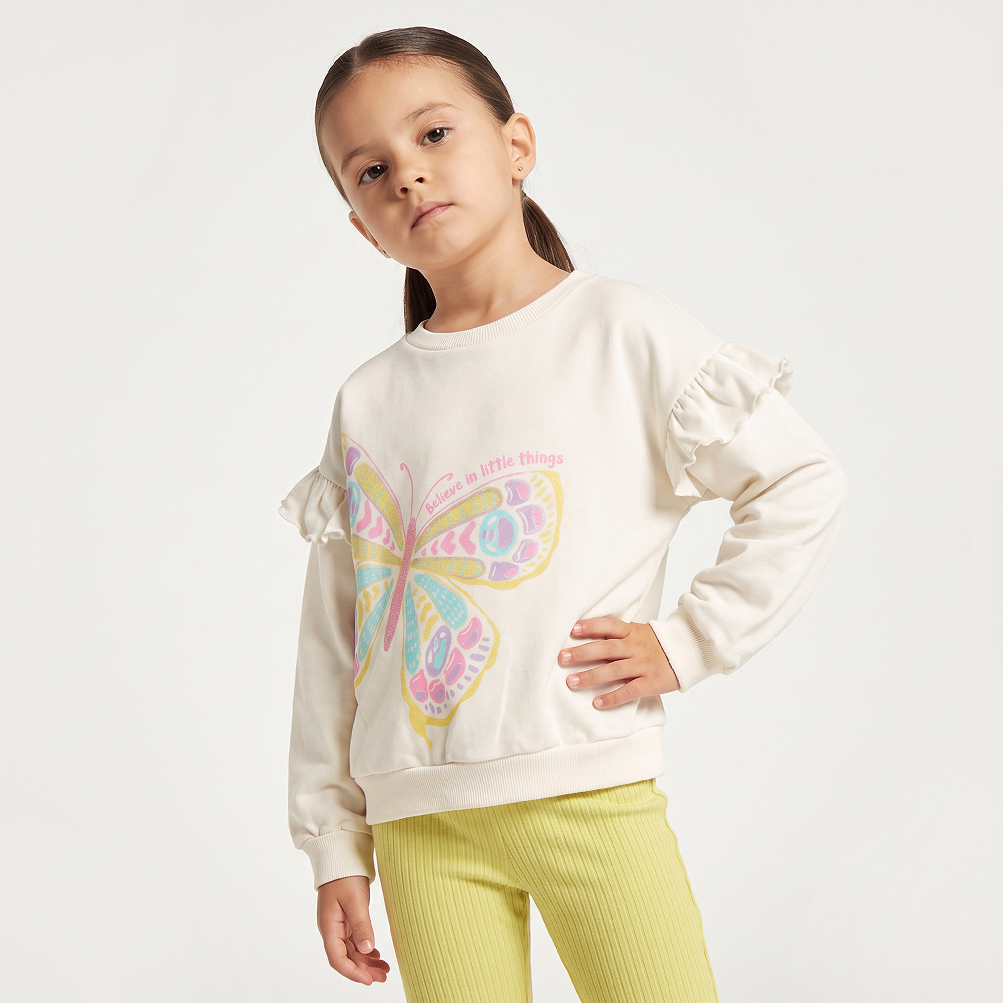 طقم سويت شيرت بياقة ضيقة وأكمام طويلة وبنطلون بطبعات فراشات من جونيورز-baby-girls-clothing-setsandcoords-image-2