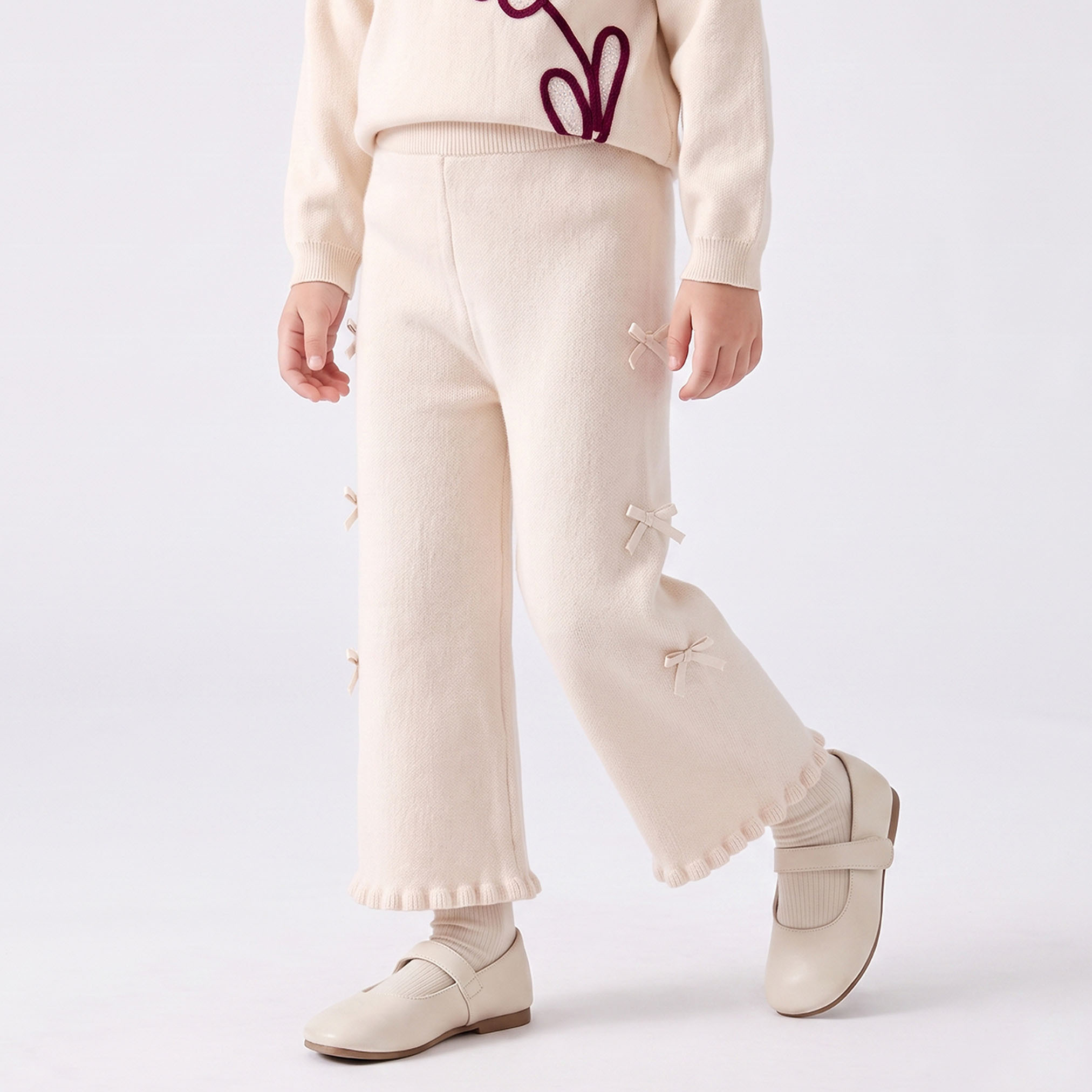 طقم بنطلون وكنزة برقبة عالية وأكمام طويلة وزخارف زهرية من جونيورز-baby-girls-clothing-setsandcoords-image-3