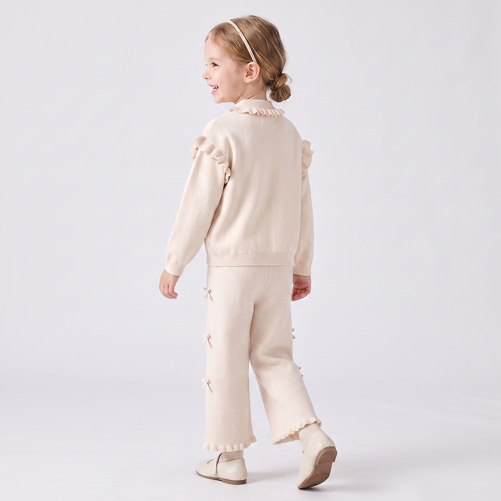 طقم بنطلون وكنزة برقبة عالية وأكمام طويلة وزخارف زهرية من جونيورز-baby-girls-clothing-setsandcoords-image-4