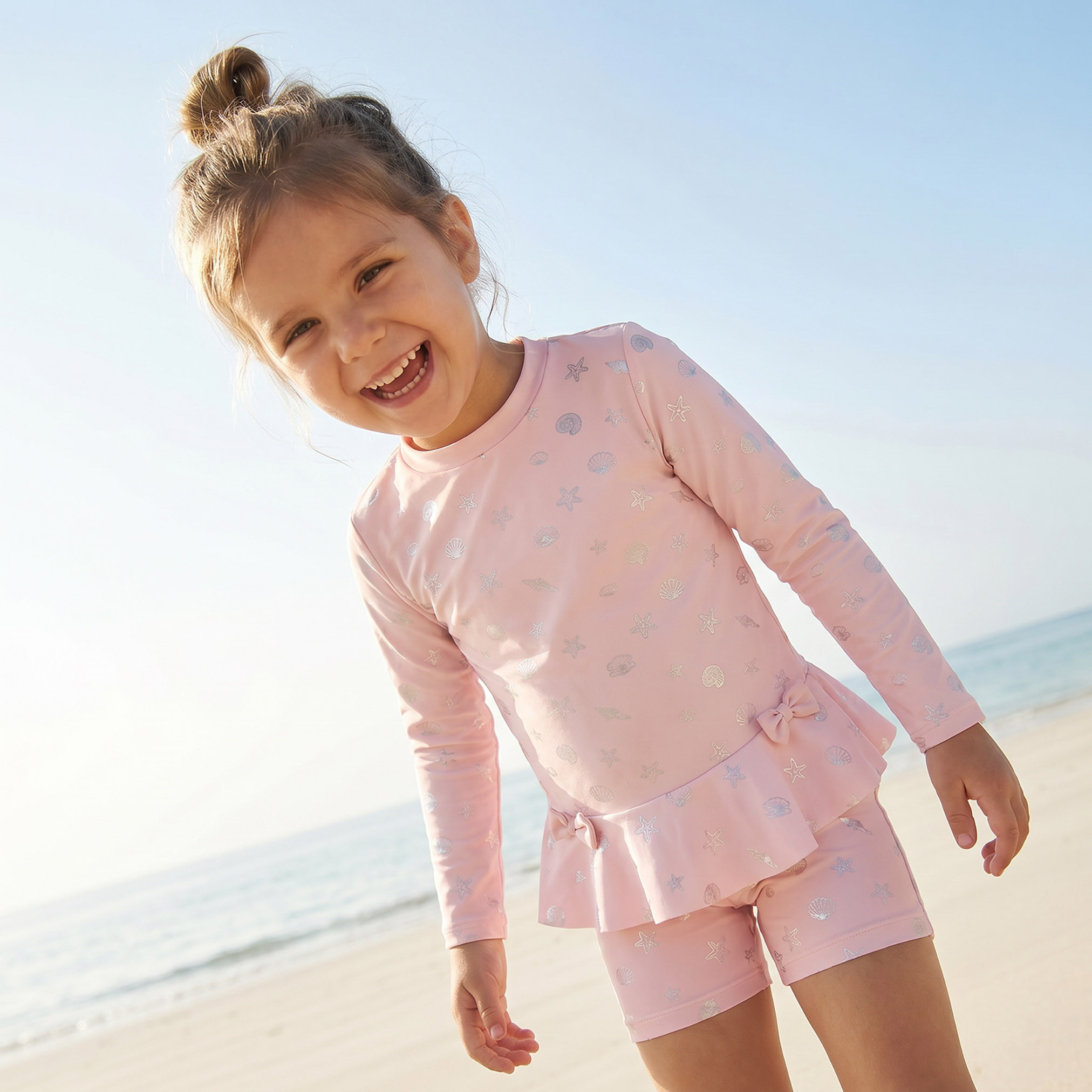 طقم بدلة سباحة للبنات بطبعات أصداف بحرية من جونيورز-baby-girls-clothing-swimwear-image-5