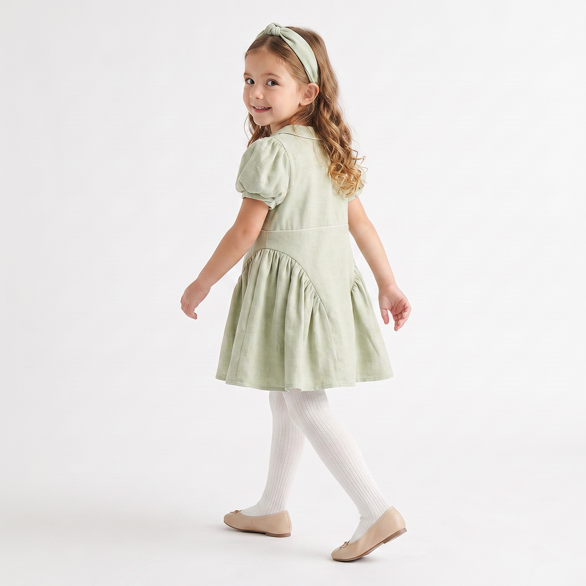 طقم فستان بطول الركبة بياقة بيتر بان وأكمام قصيرة بتصميم مقسم - قطعتين-girls-clothing-dressesandjumpsuits-image-2