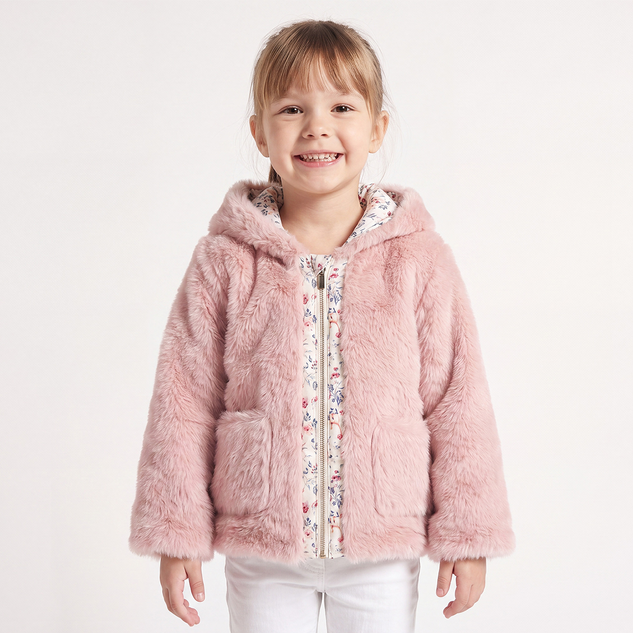 جاكيت من الفرو الصناعي بقبعة وسحاب إغلاق من إليجو-baby-girls-clothing-jacketsandcoats-image-1