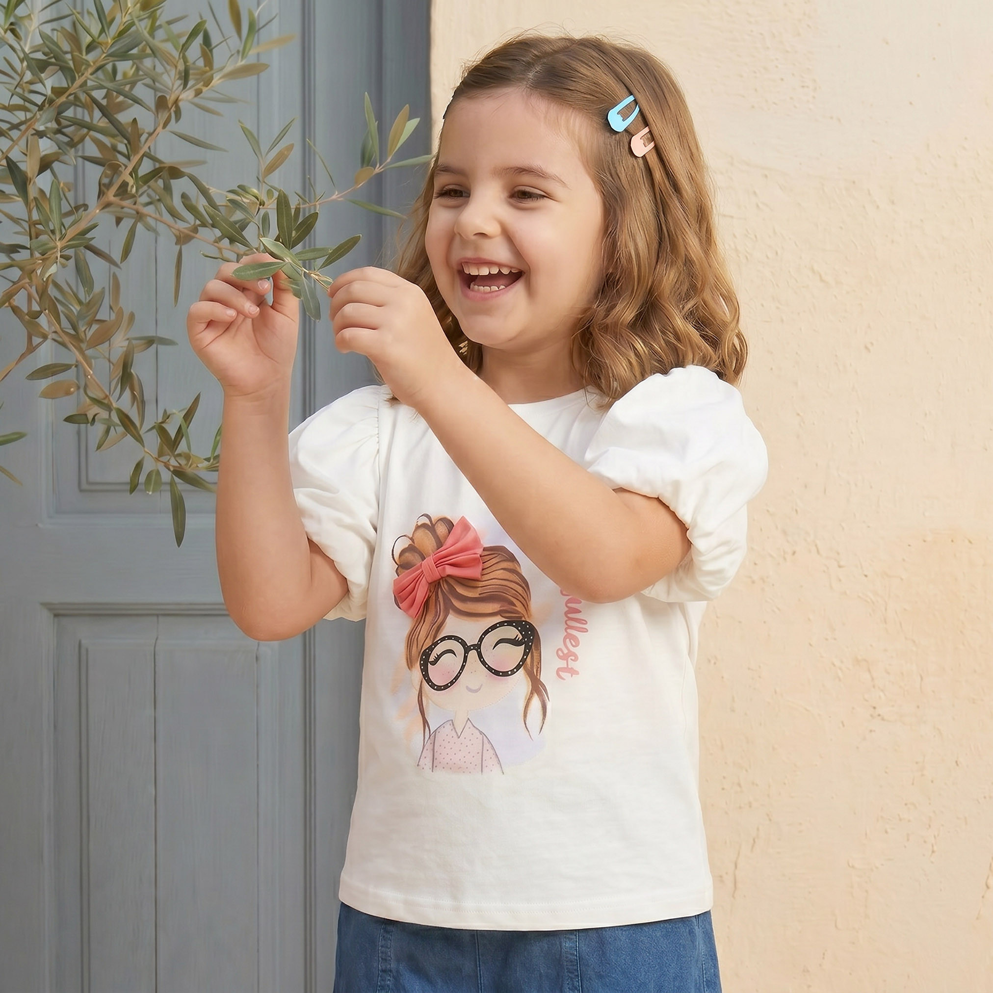 بلوزة برقبة مستديرة وأكمام قصيرة وطبعات جرافيك من لي كوبر-baby-girls-clothing-blousesandshirts-image-1