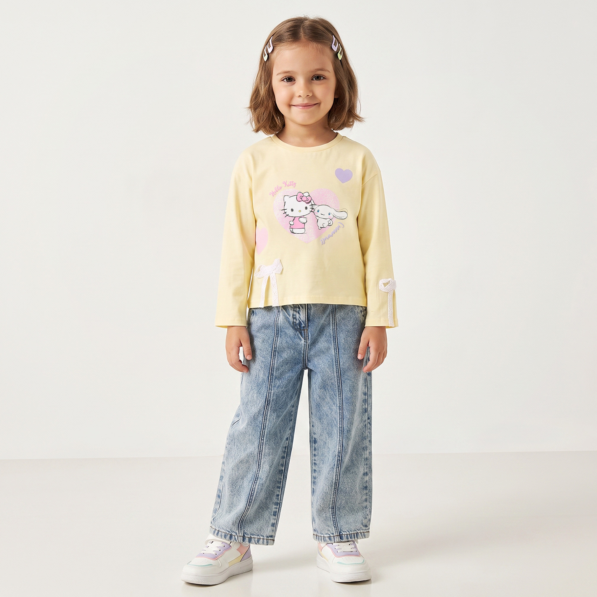تيشيرت بأكمام طويلة وياقة مستديرة بطبعة هيلو كيتي من سانريو-girls-clothing-tshirts-image-2