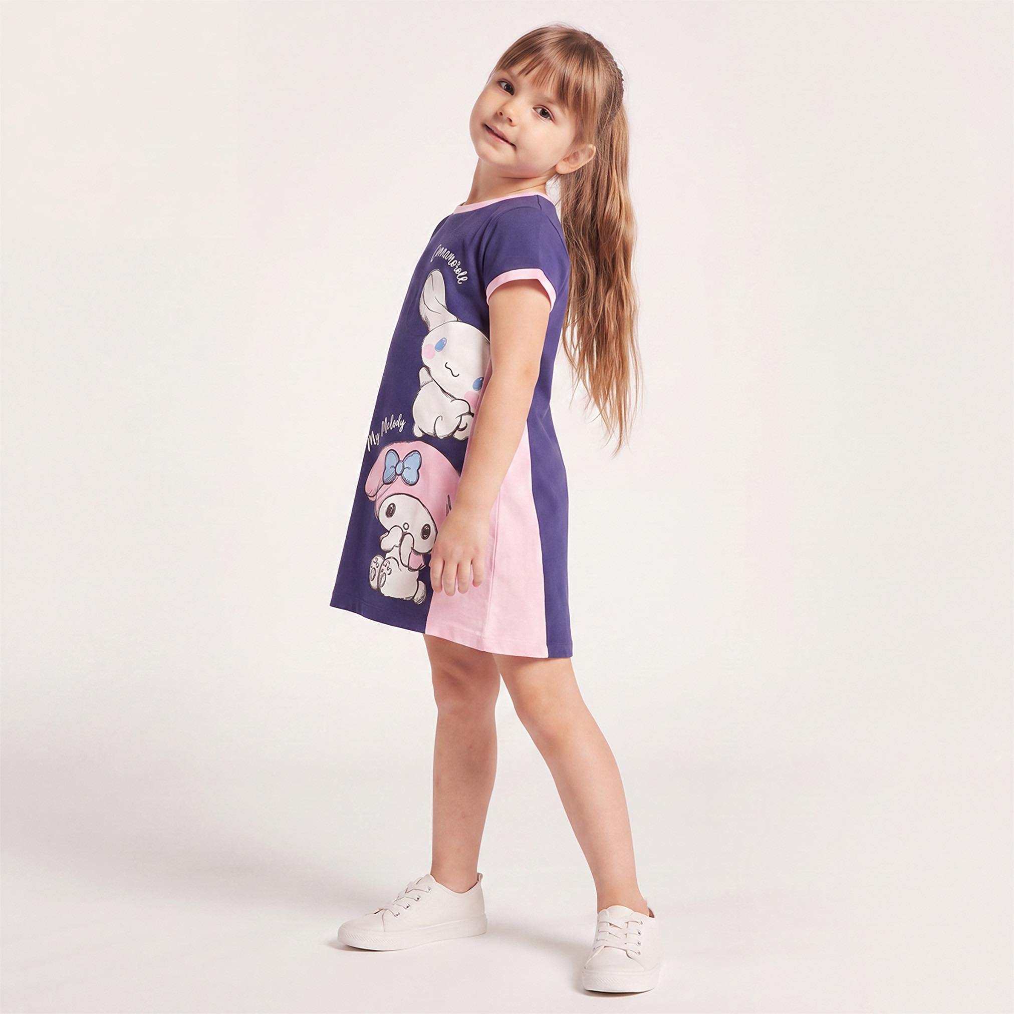 فستان بقصة A بطول الركبة بياقة مستديرة وأكمام قصيرة بطبعة سينامورول وماي ميلودي من سانريو-girls-clothing-dressesandjumpsuits-image-5