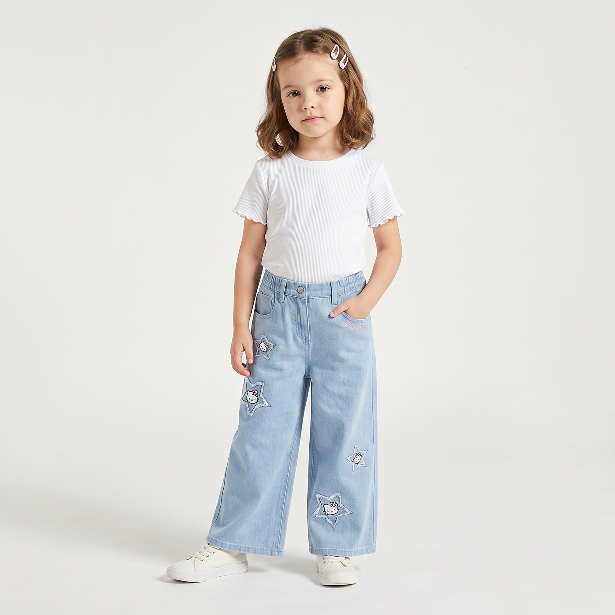بنطلون جينز واسع الساقين بتطريز هيلو كيتي من سانريو-baby-girls-clothing-bottoms-jeans-image-2