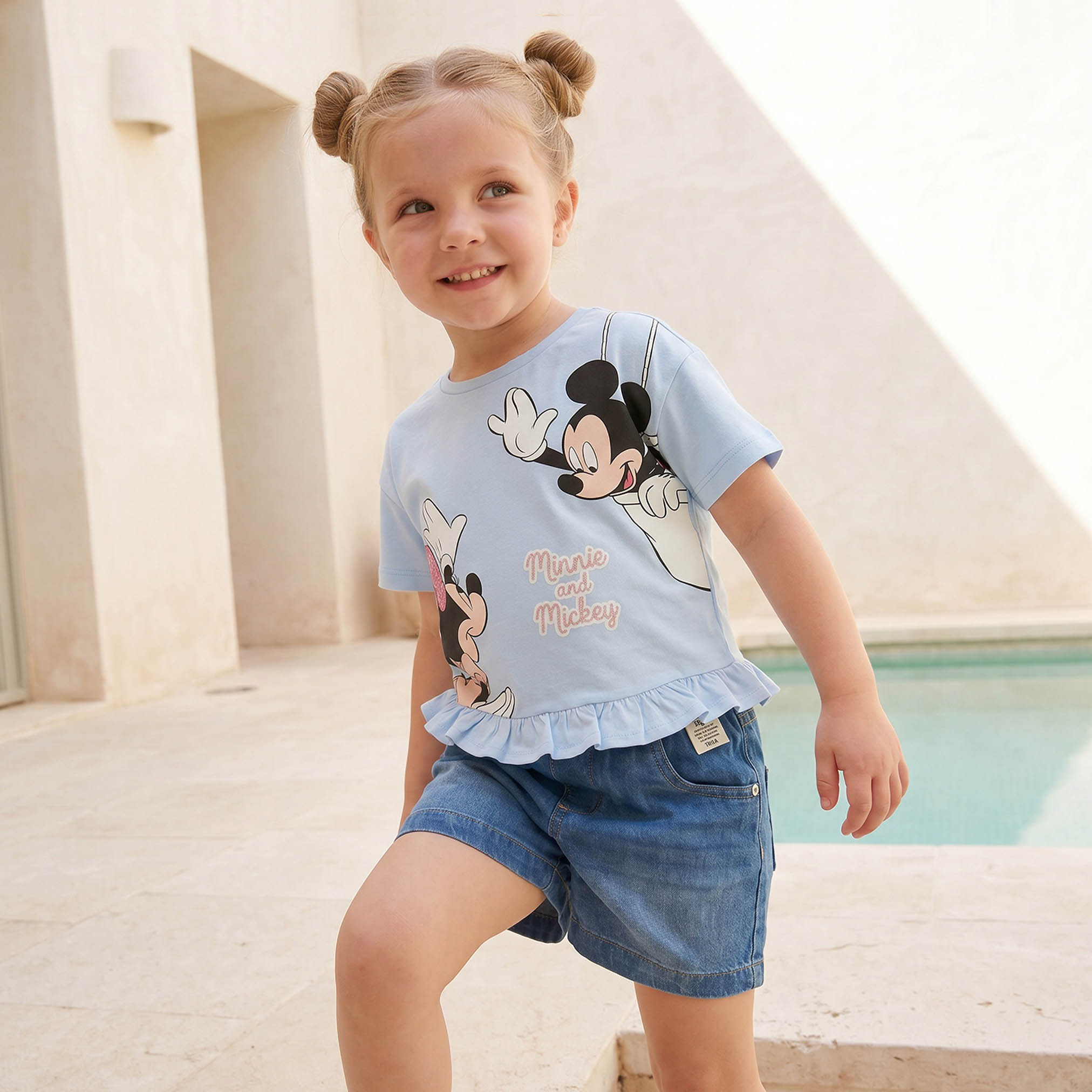 تيشيرت بياقة ضيقة وأكمام قصيرة وطبعات ميكي وميني من ديزني-girls-clothing-tshirts-image-5