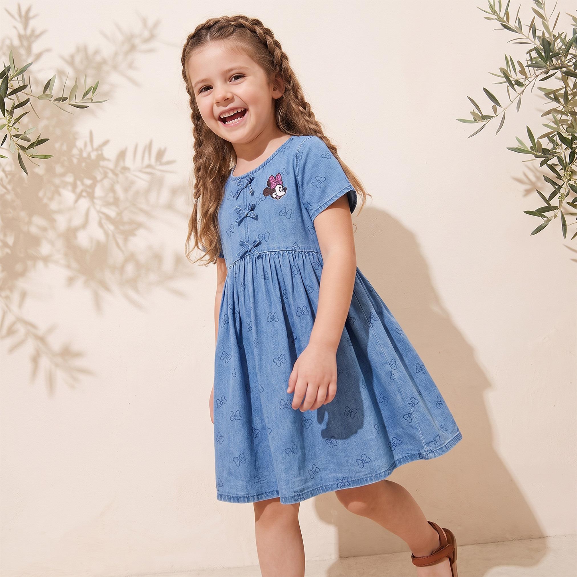 Disney Round Neck Short Sleeves Knee Length Dress with Minnie Mouse Applique-girls-clothing-dressesandjumpsuits-image-1