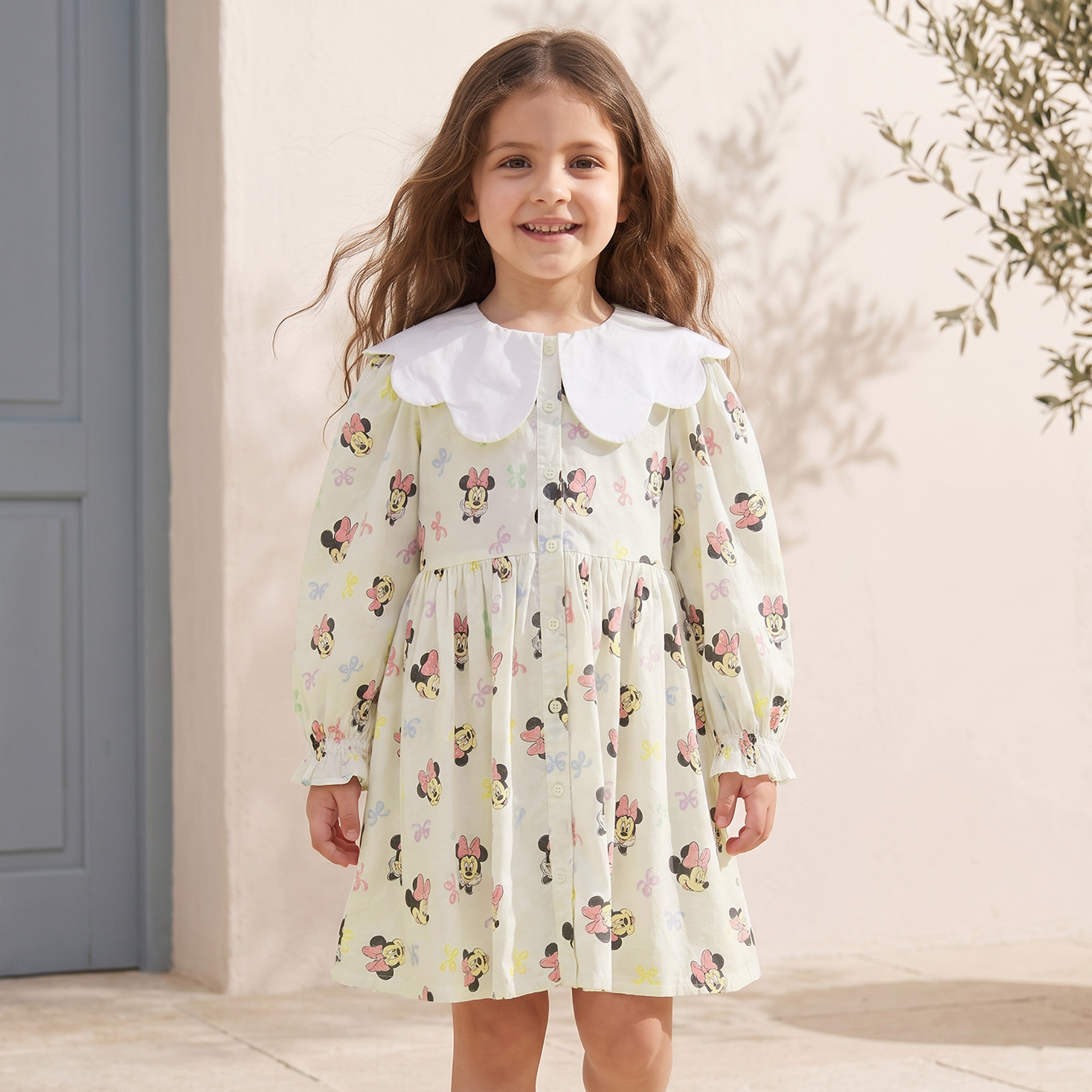 فستان إيه لاين بطول الركبة وبأكمام طويلة وياقة بيتر بان وطبعات من ديزني-girls-clothing-dressesandjumpsuits-image-6