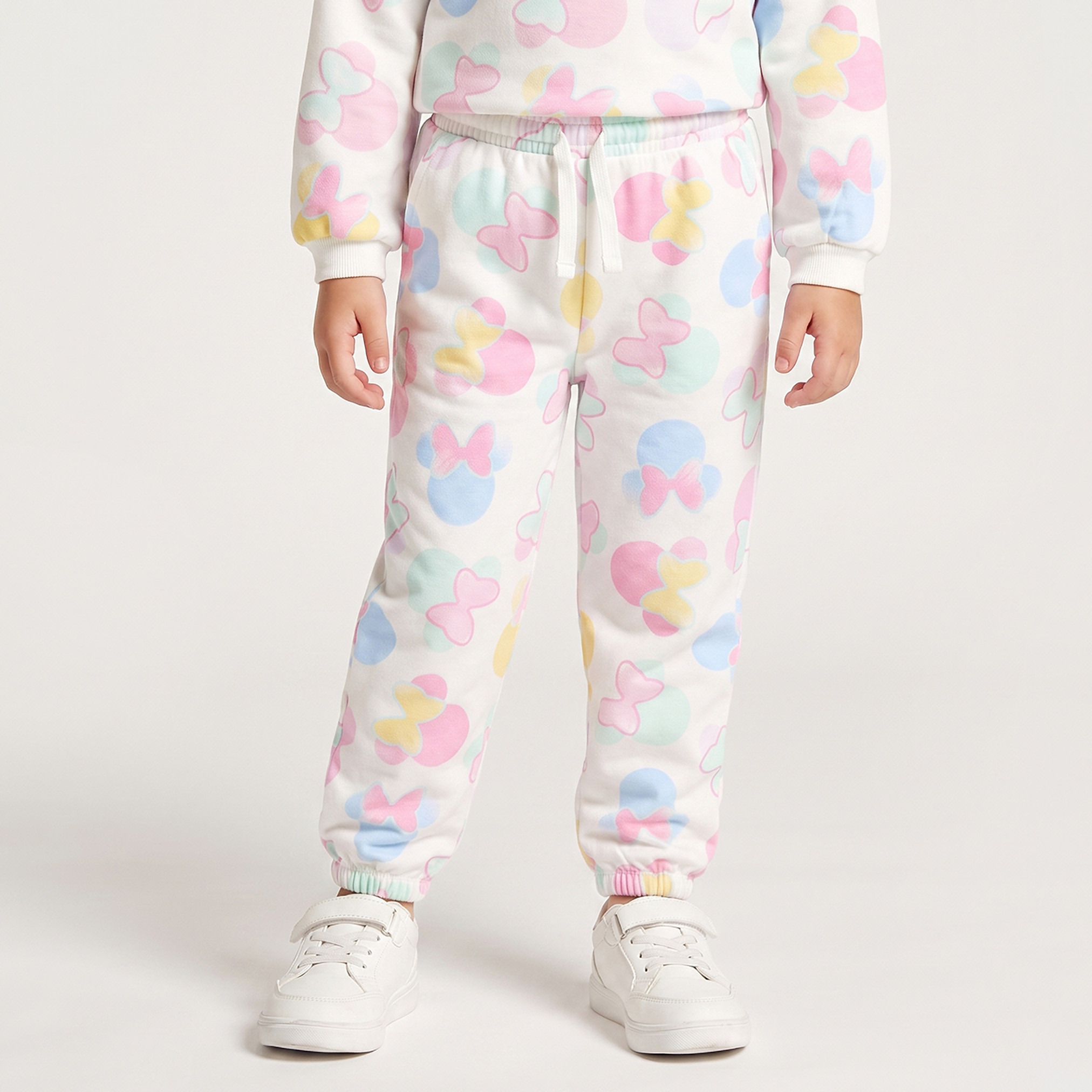 طقم بنطلون رياضي وسويت شيرت بأكمام طويلة وياقة ضيقة وطبعات من ديزني-baby-girls-clothing-setsandcoords-image-3