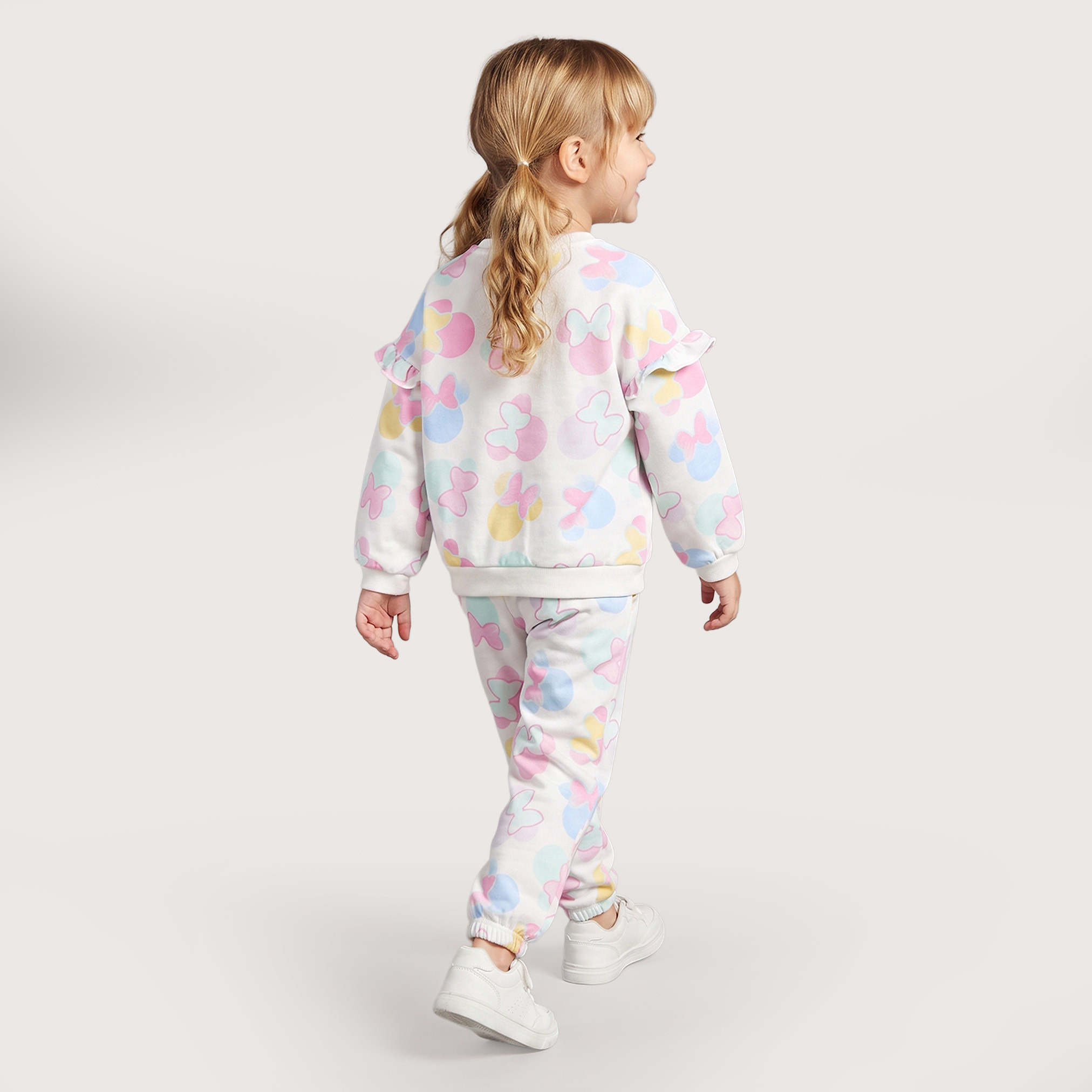 طقم بنطلون رياضي وسويت شيرت بأكمام طويلة وياقة ضيقة وطبعات من ديزني-baby-girls-clothing-setsandcoords-image-4
