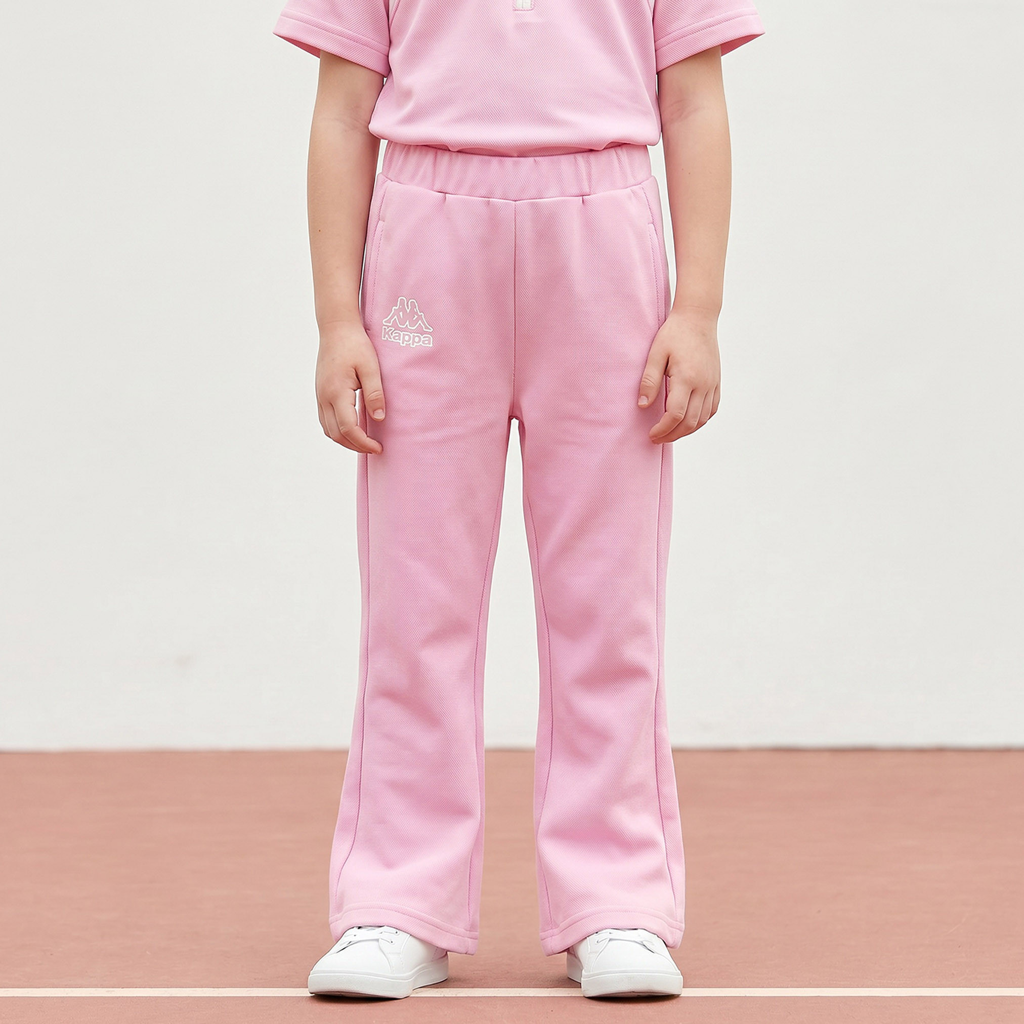 طقم تيشيرت بولو بياقة قصيرة وأكمام قصيرة وبنطلون واسع مع طبعة شعار من كابا-baby-girls-clothing-setsandcoords-image-3