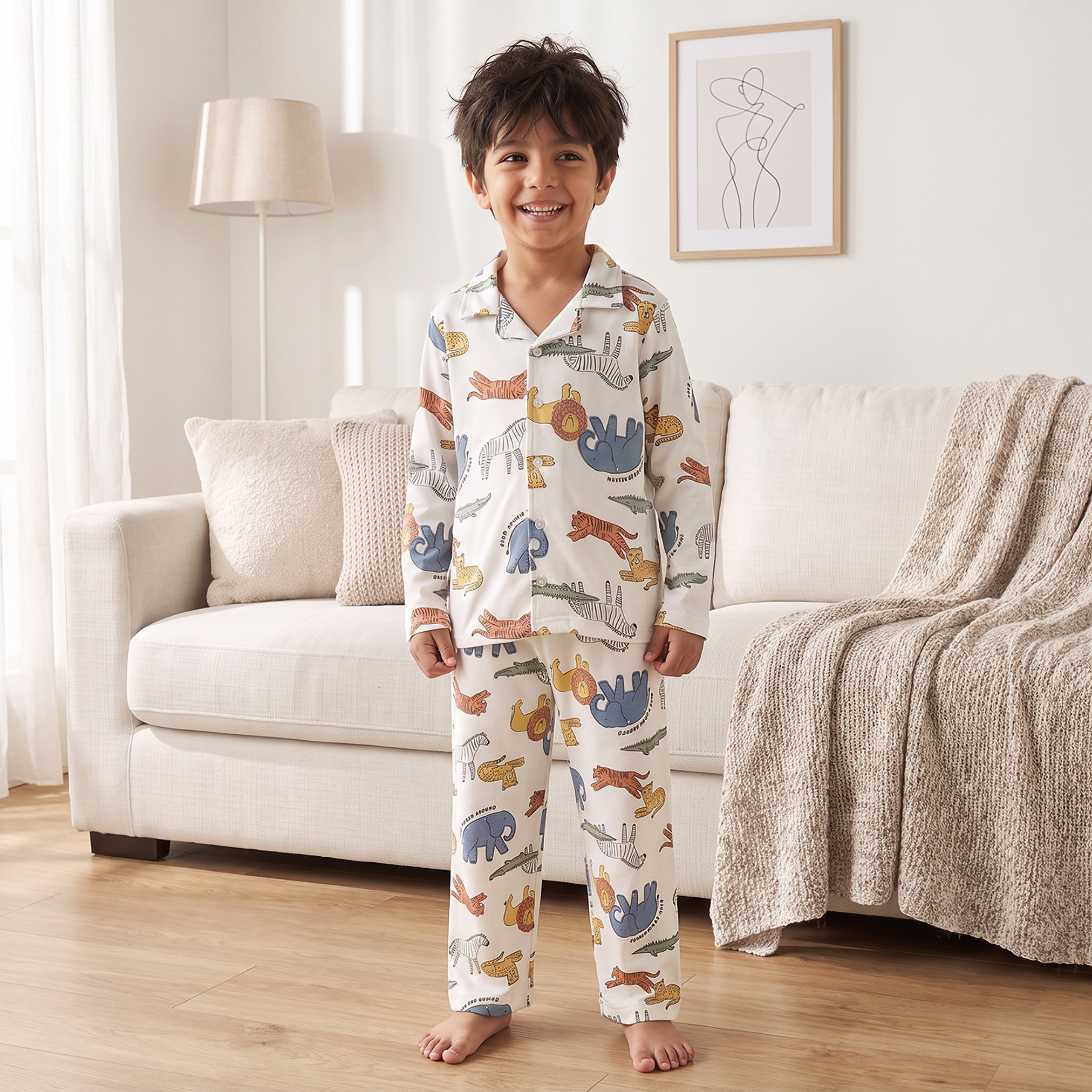 طقم بيجاما قطن بياقة وأكمام طويلة وطبعات سفاري من جونيورز-boys-clothing-nightwear-image-1