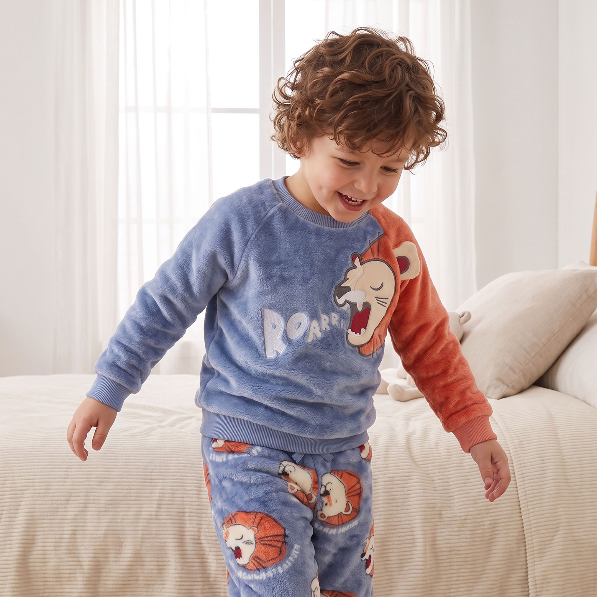 Juniors Crew Neck Long Sleeves Pyjama Set with Lion Print-boys-clothing-nightwear-image-2