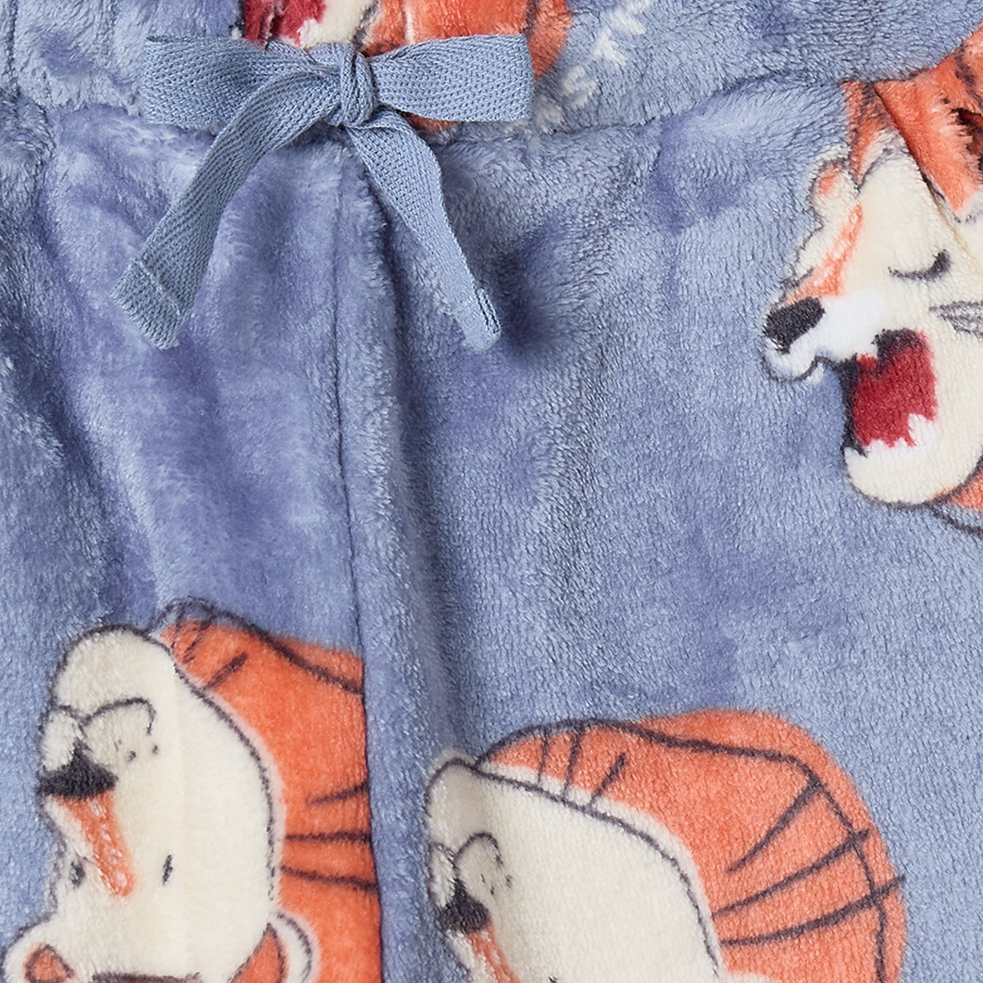 Juniors Crew Neck Long Sleeves Pyjama Set with Lion Print-boys-clothing-nightwear-image-8