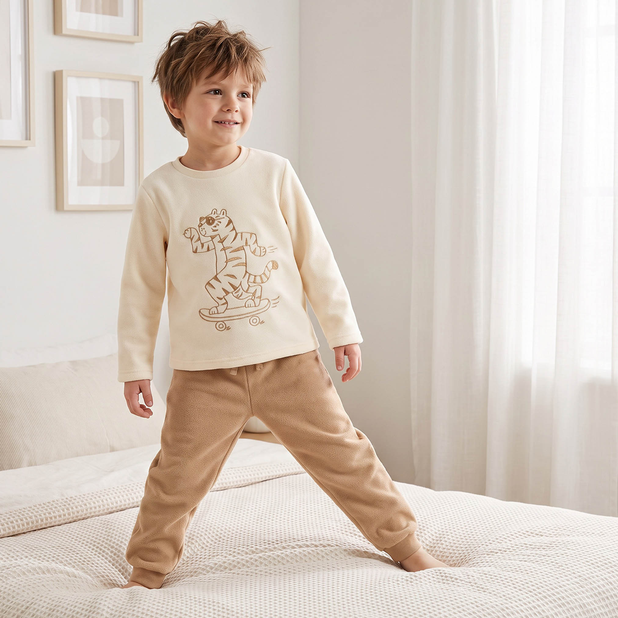 Juniors Crew Neck Long Sleeves Pyjama Set with Tiger Embroidery-boys-clothing-nightwear-image-1