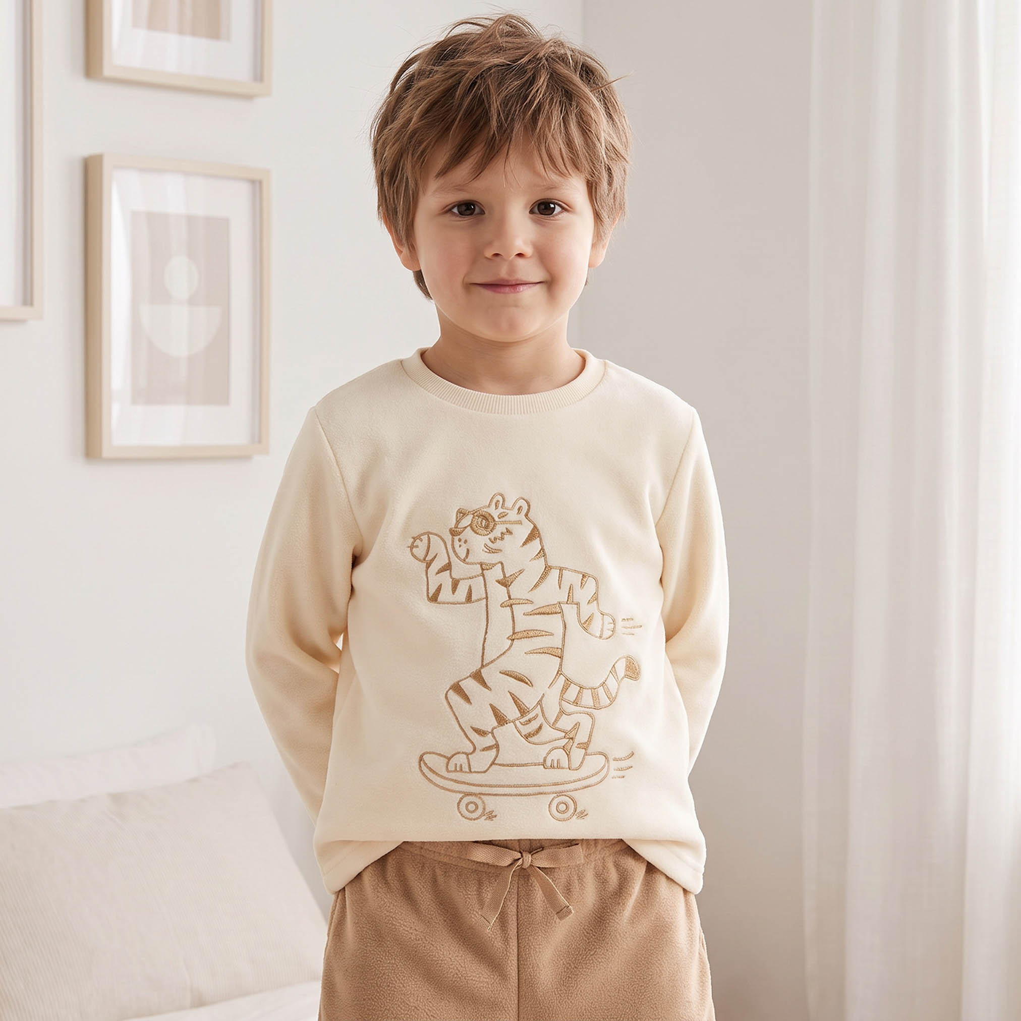 Juniors Crew Neck Long Sleeves Pyjama Set with Tiger Embroidery-boys-clothing-nightwear-image-2