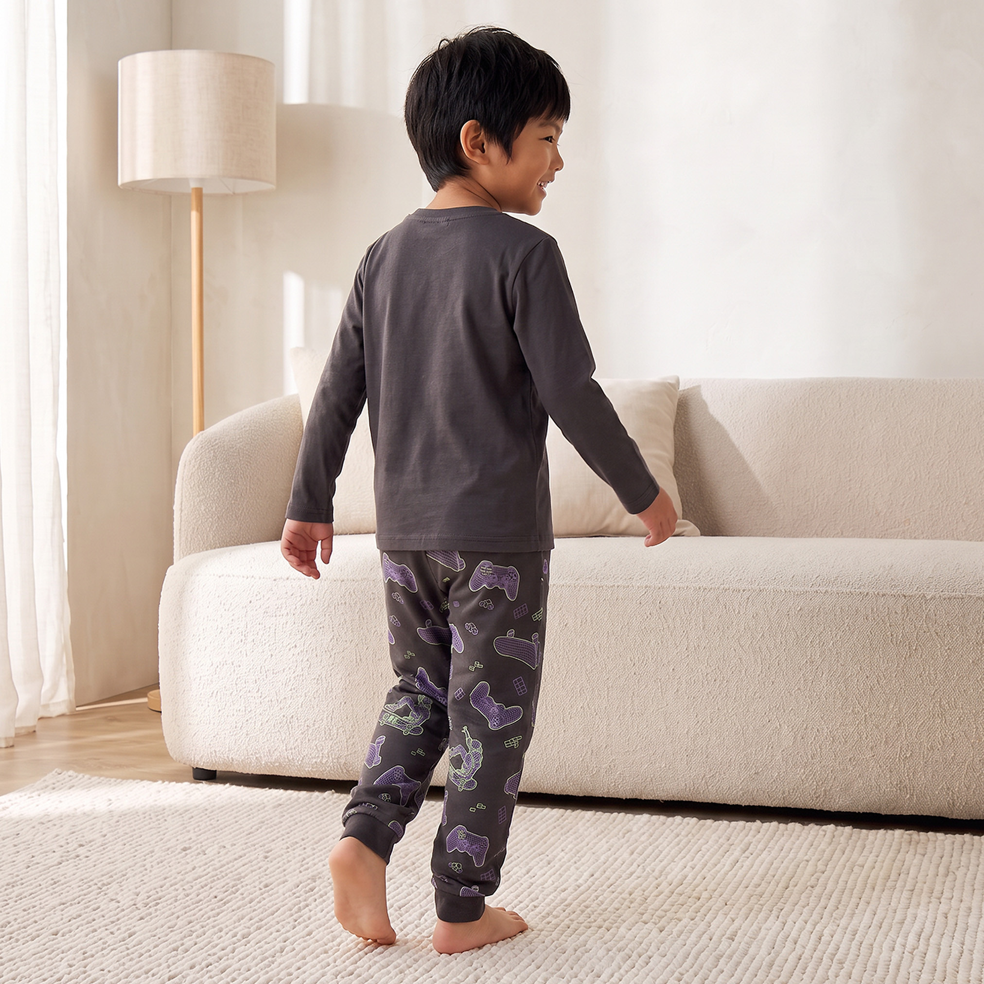 طقم بيجاما قطن بياقة ضيقة وأكمام طويلة وطبعات من جونيورز-boys-clothing-nightwear-image-4